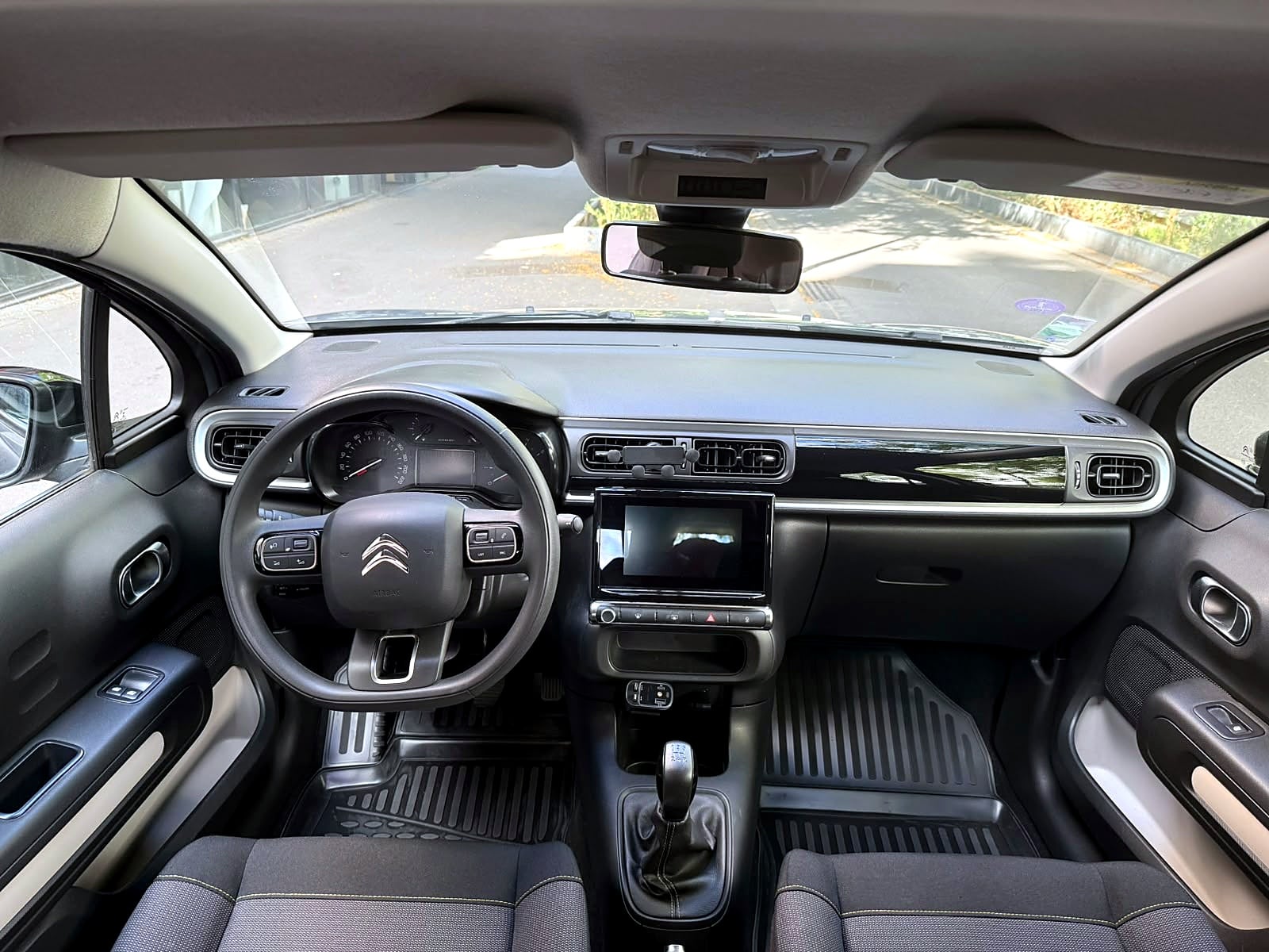 Citroen C3 III 1.2 PURETECH 82 avec Android Auto