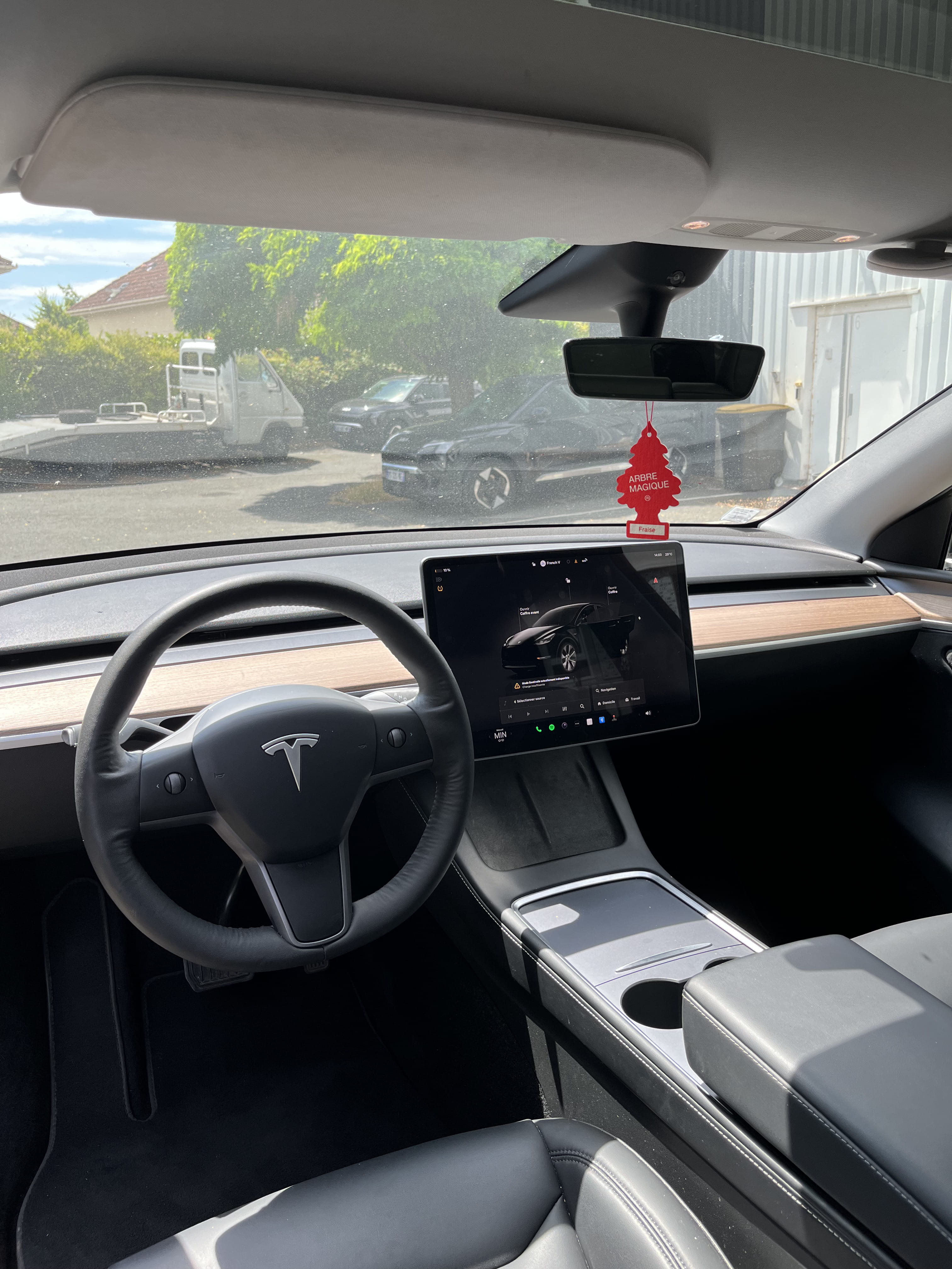 Tesla Model Y avec Dashcam