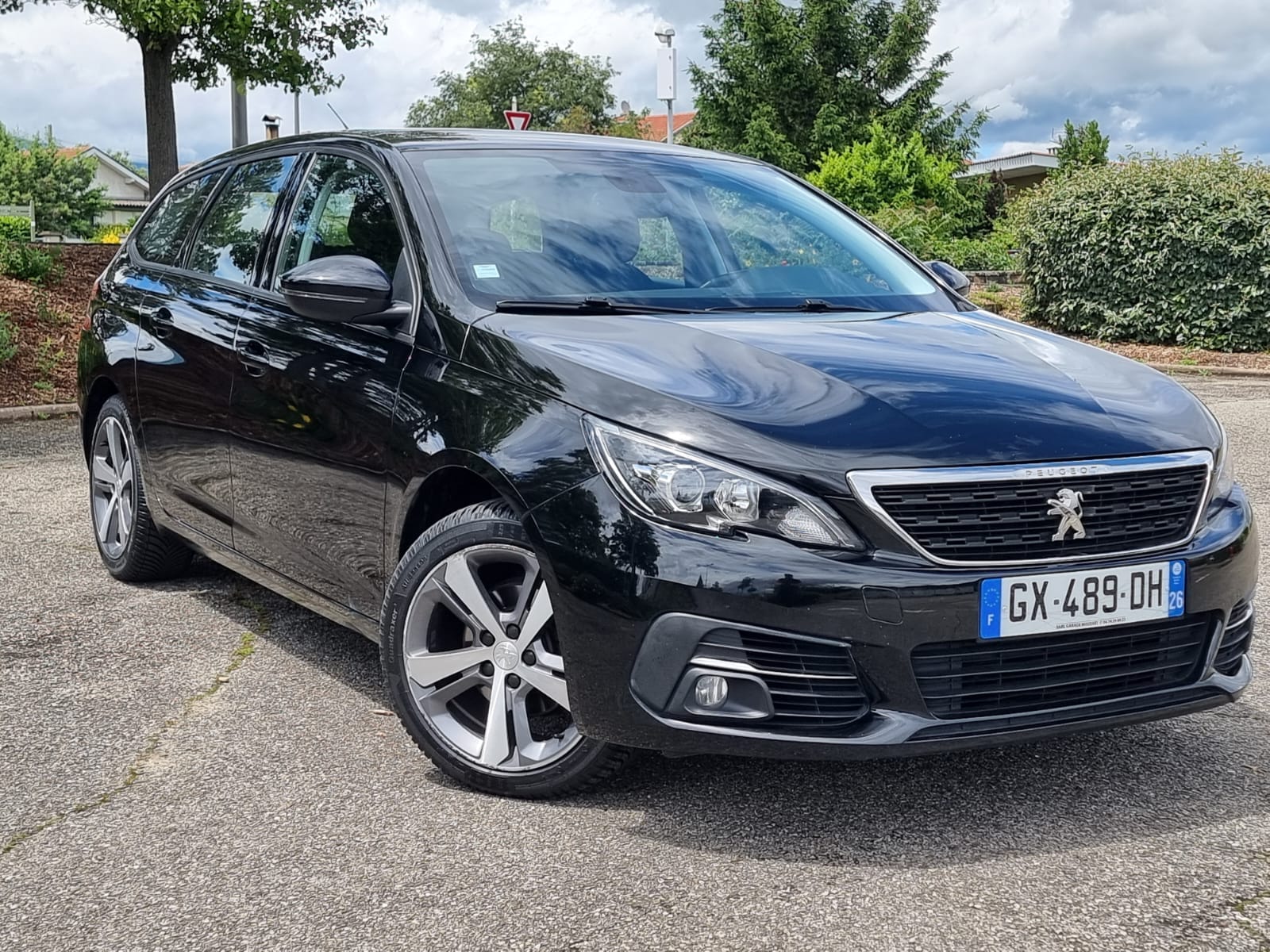 Peugeot 308 SW 1,5 hdi 130ch, proche gare Montelimar, 2018, Diesel