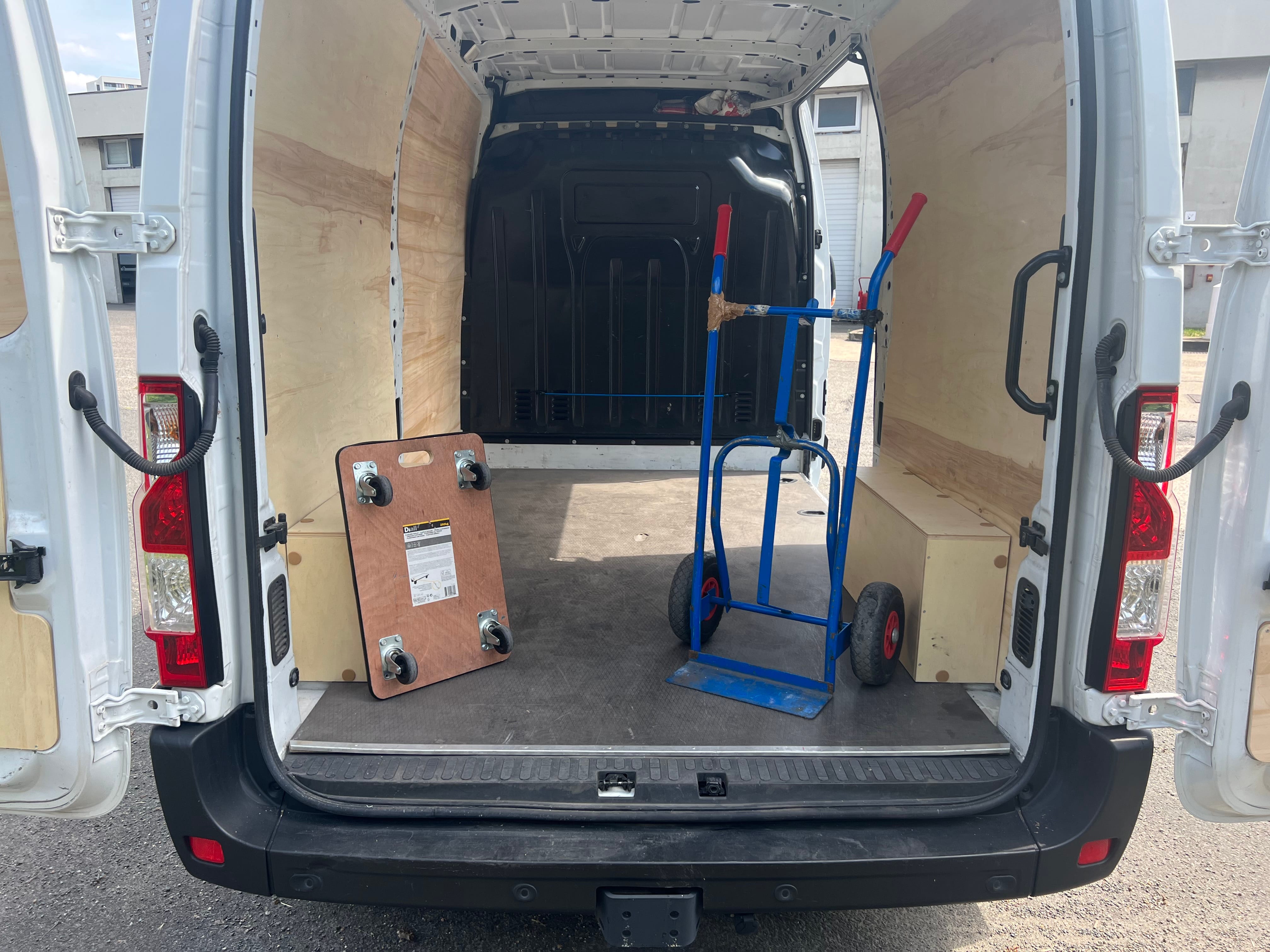 Renault Master 2,3 avec GPS