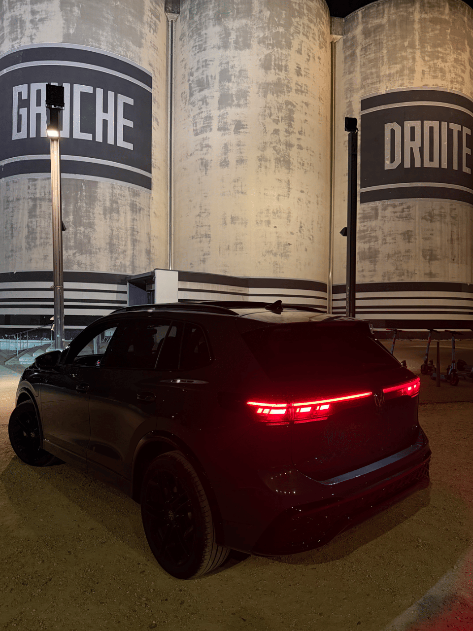 Volkswagen Tiguan SE R-LINE Black avec GPS