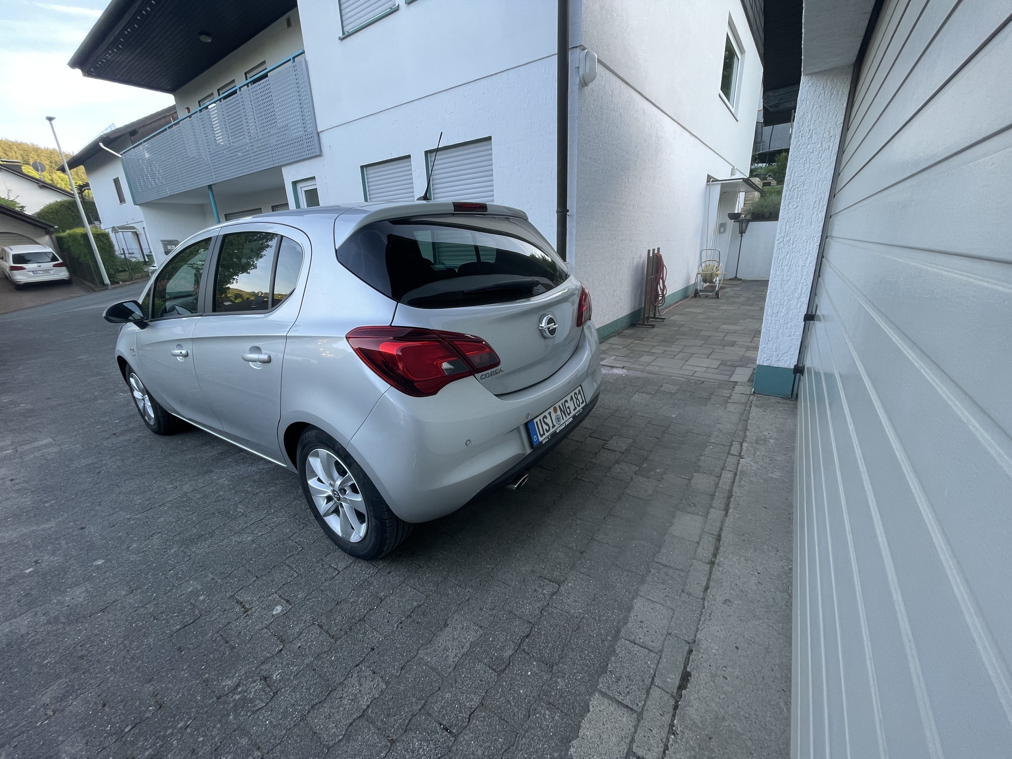 Opel Corsa A/C, Sitzheizung, Lenkradheizung, Rückfahrkamera, CarPlay, Abdroid Auto mit Tempomat