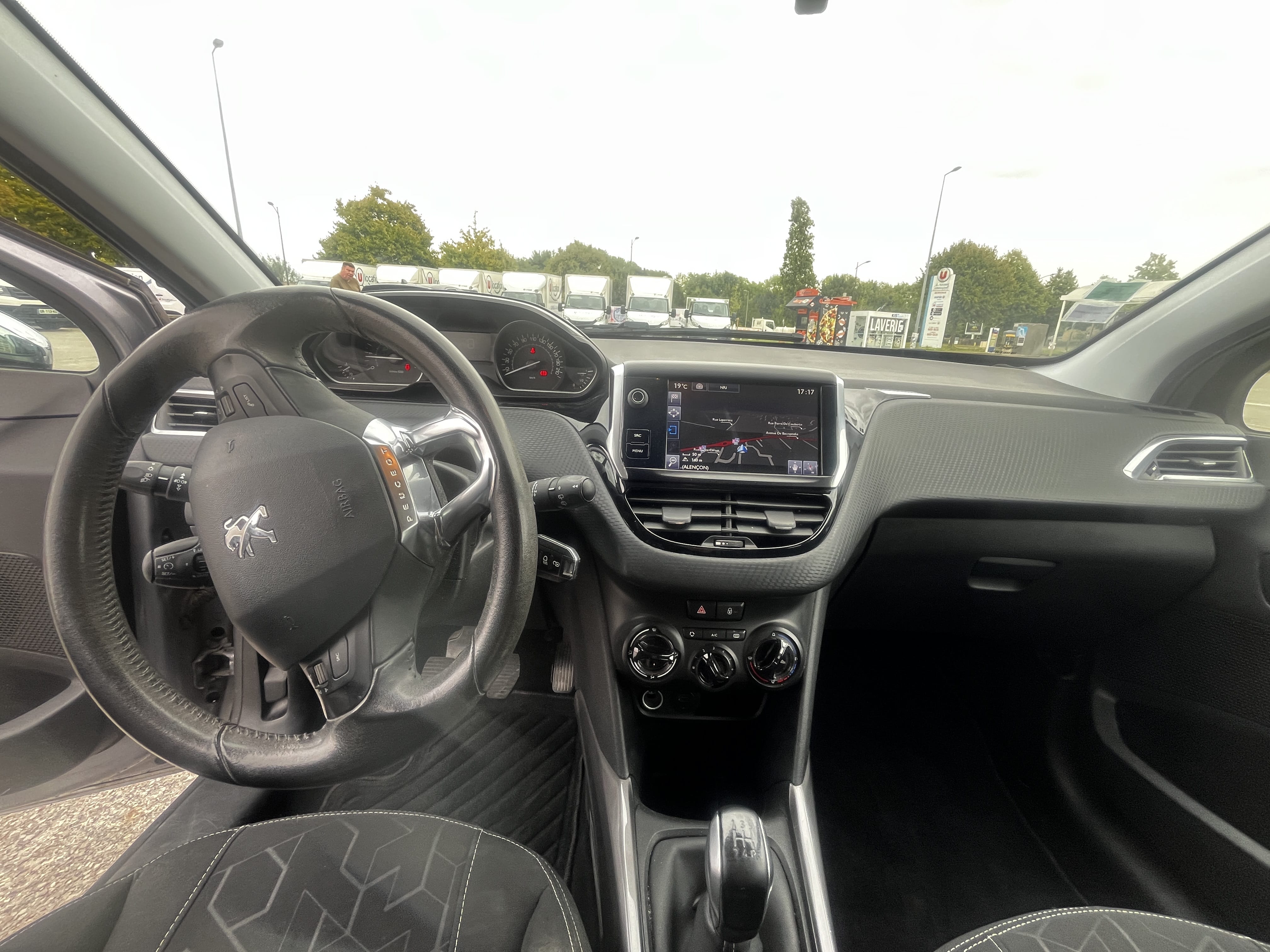 Peugeot 2008 avec GPS