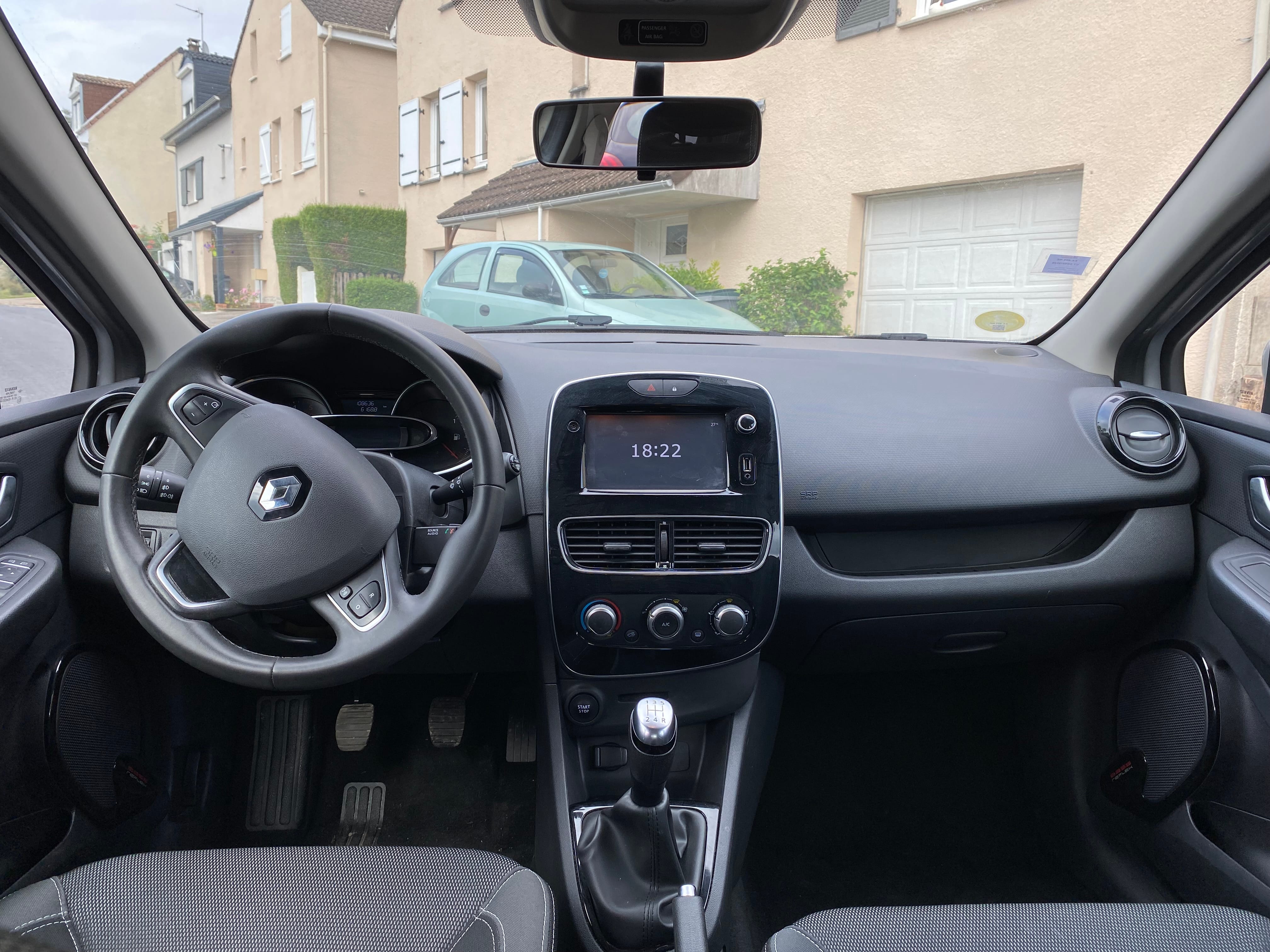 Renault Clio avec Régulateur de vitesse