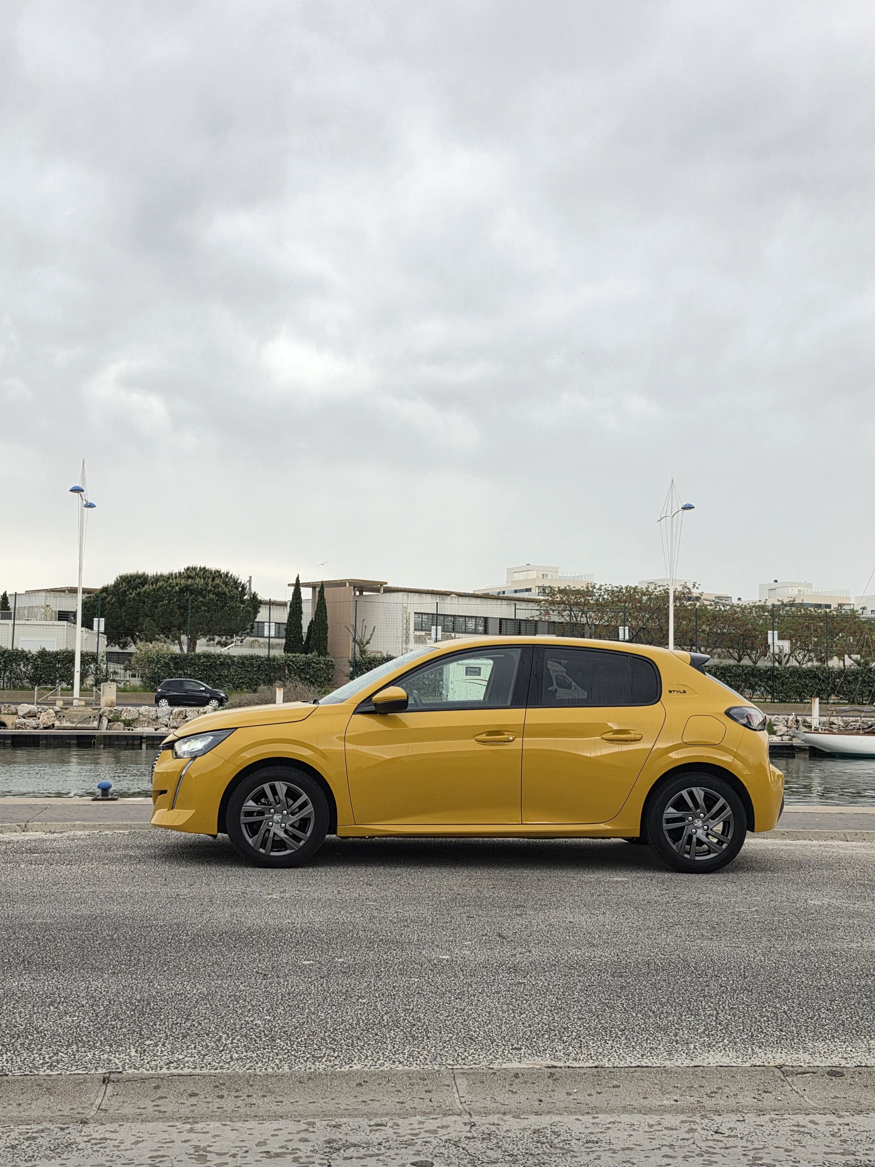 Peugeot 208 avec Régulateur de vitesse