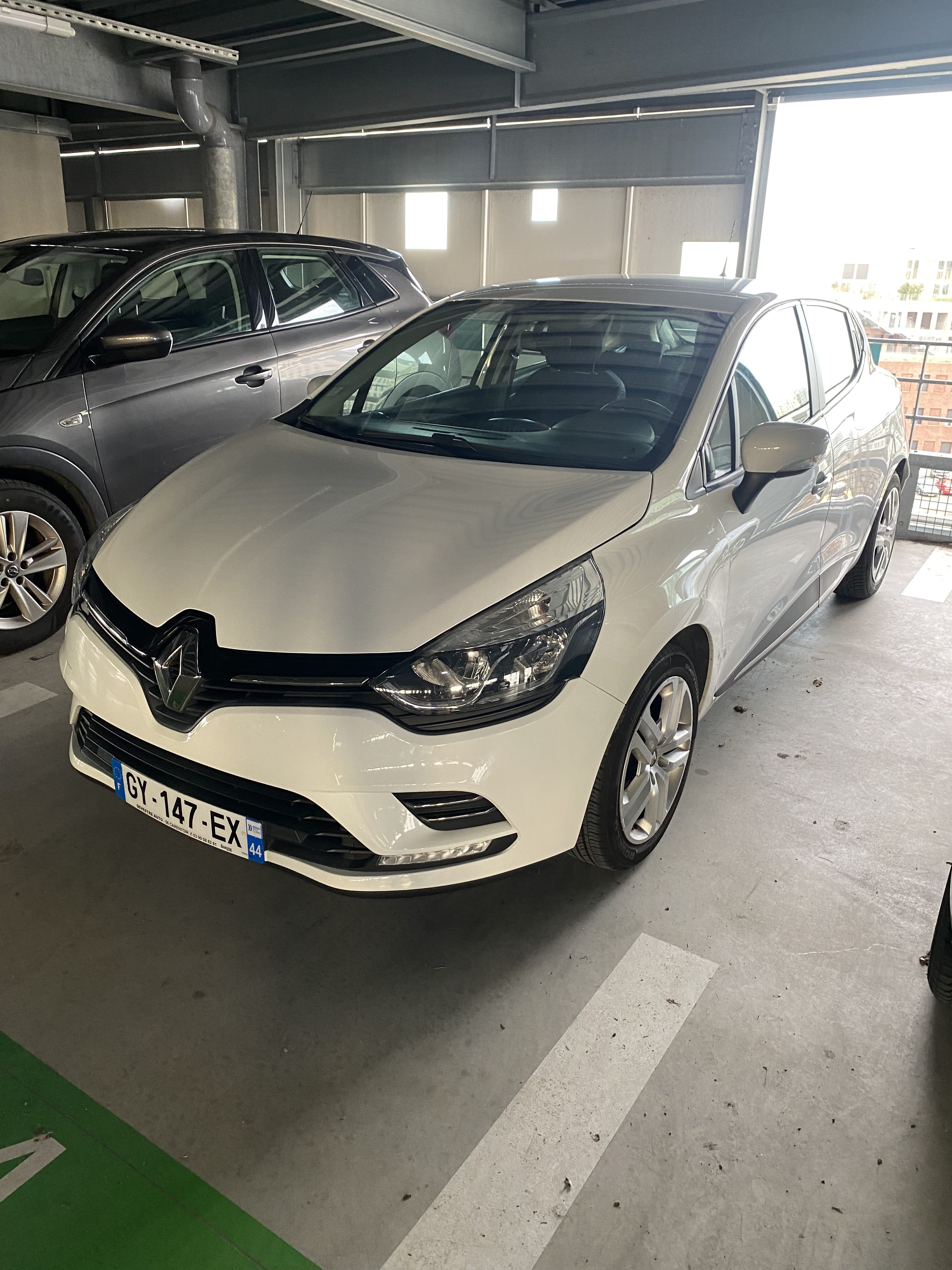 Renault Clio avec Climatisation