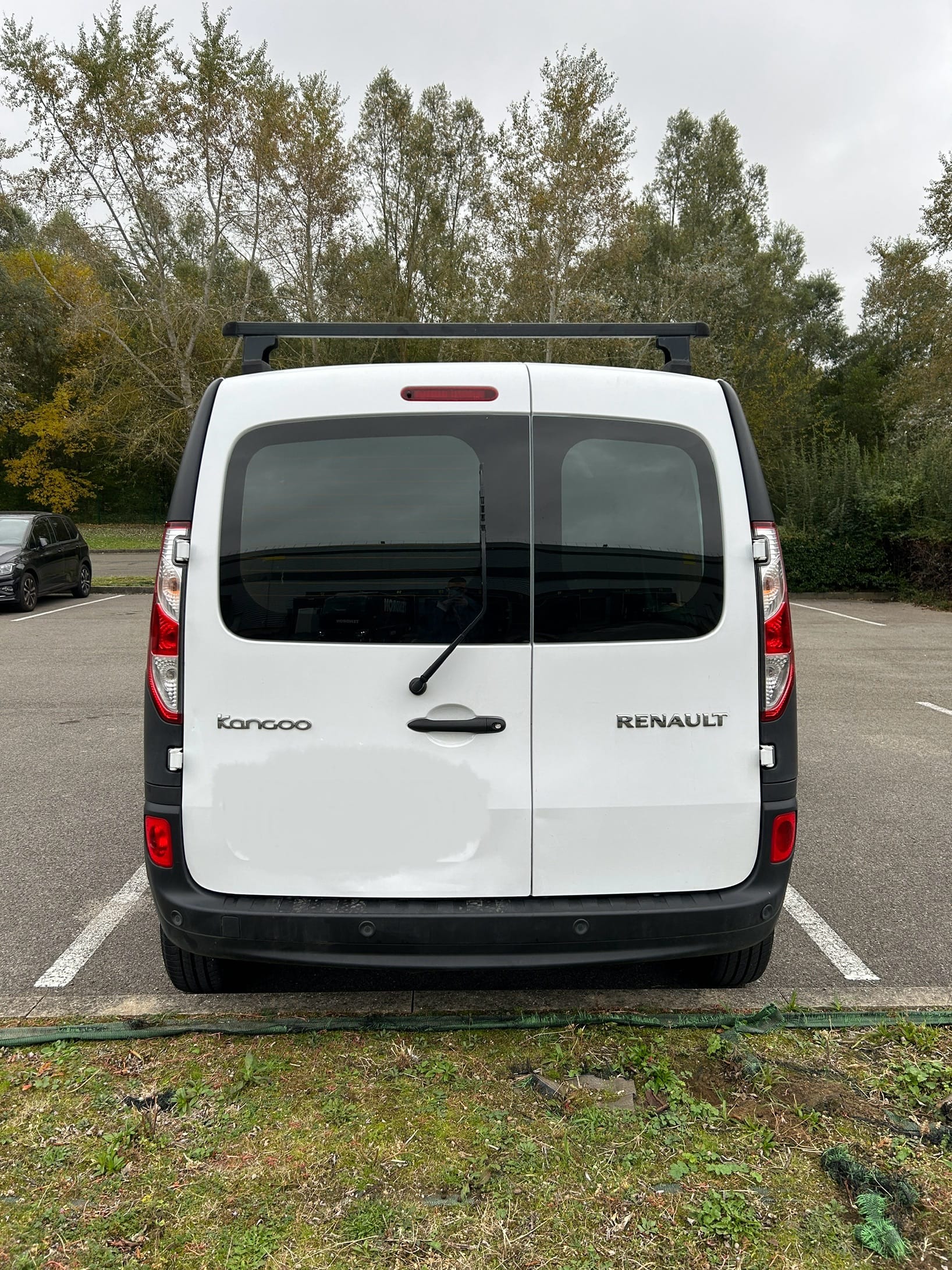 Renault Kangoo Fourgon avec GPS