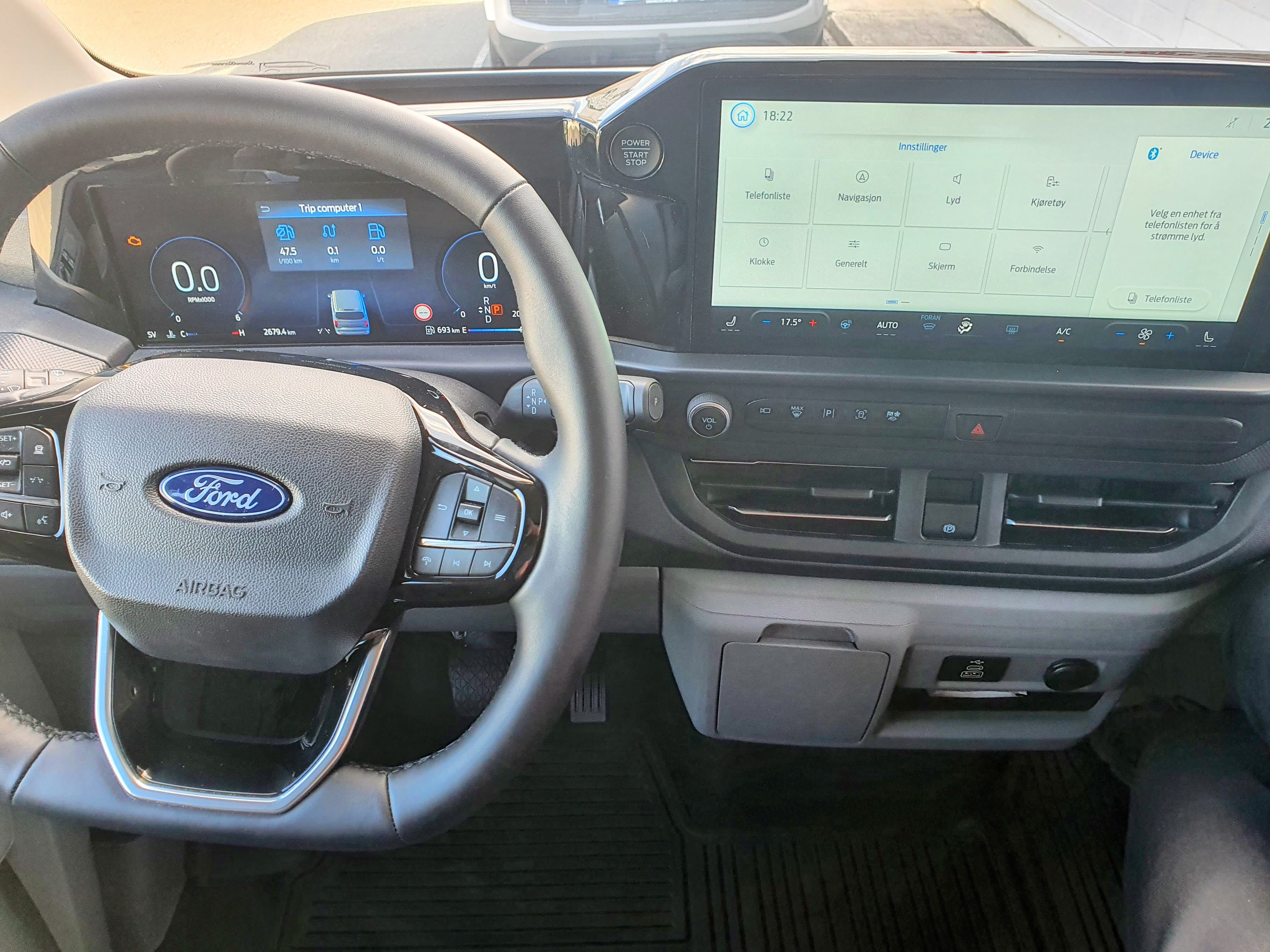 Ford Transit Custom Varebil 4WD med GPS