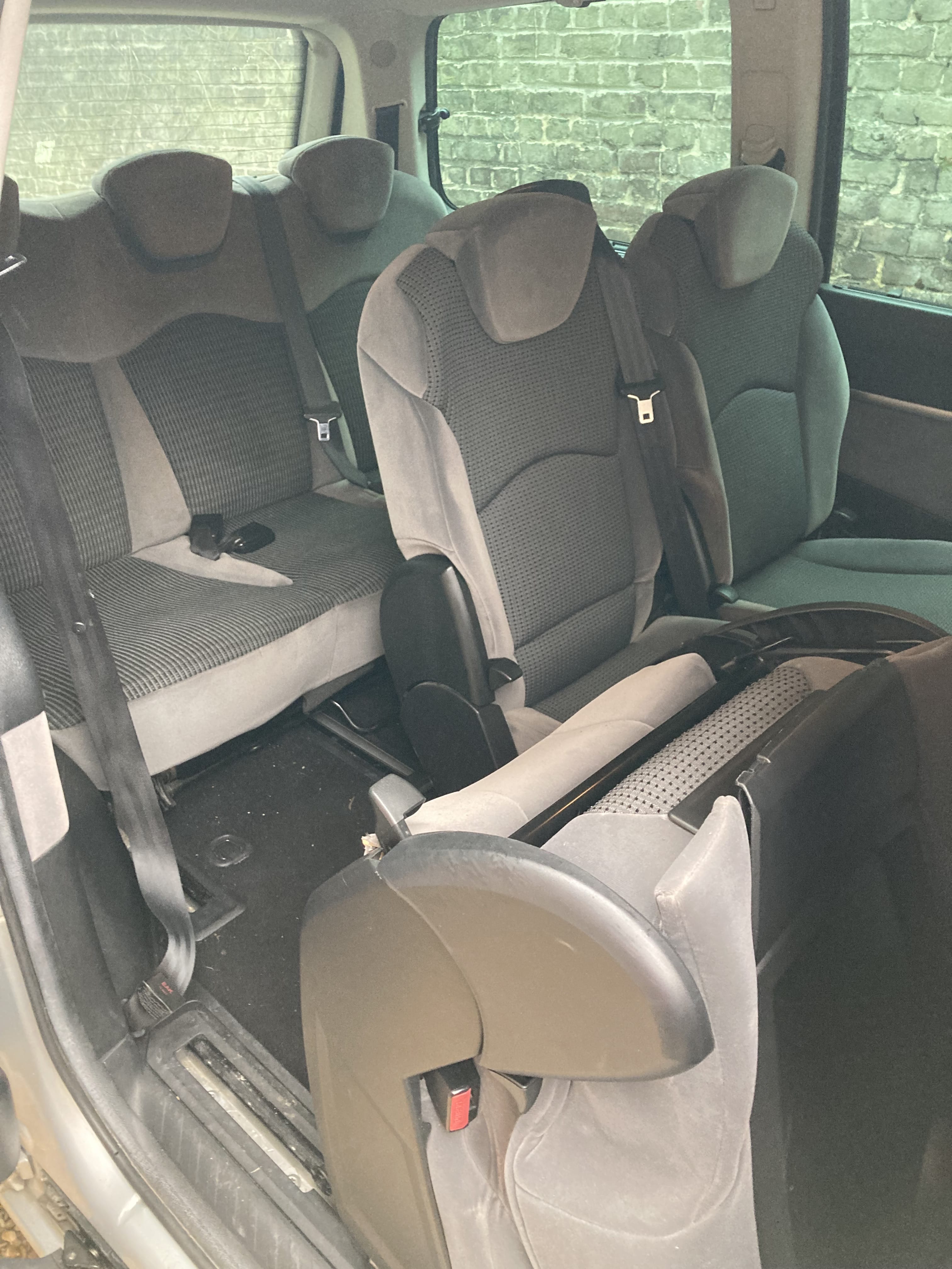 Peugeot 807 avec Siège bébé