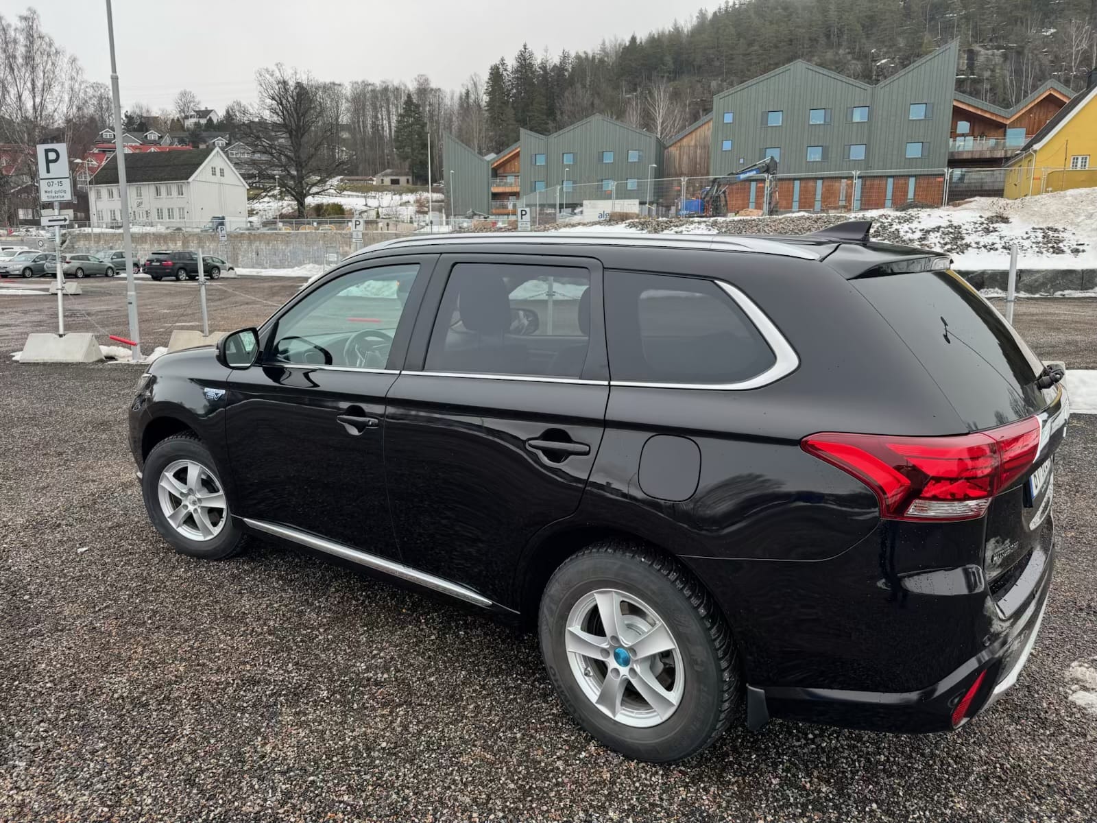 Mitsubishi Outlander PHEV SE  2.0 PHEV med Cruisekontroll
