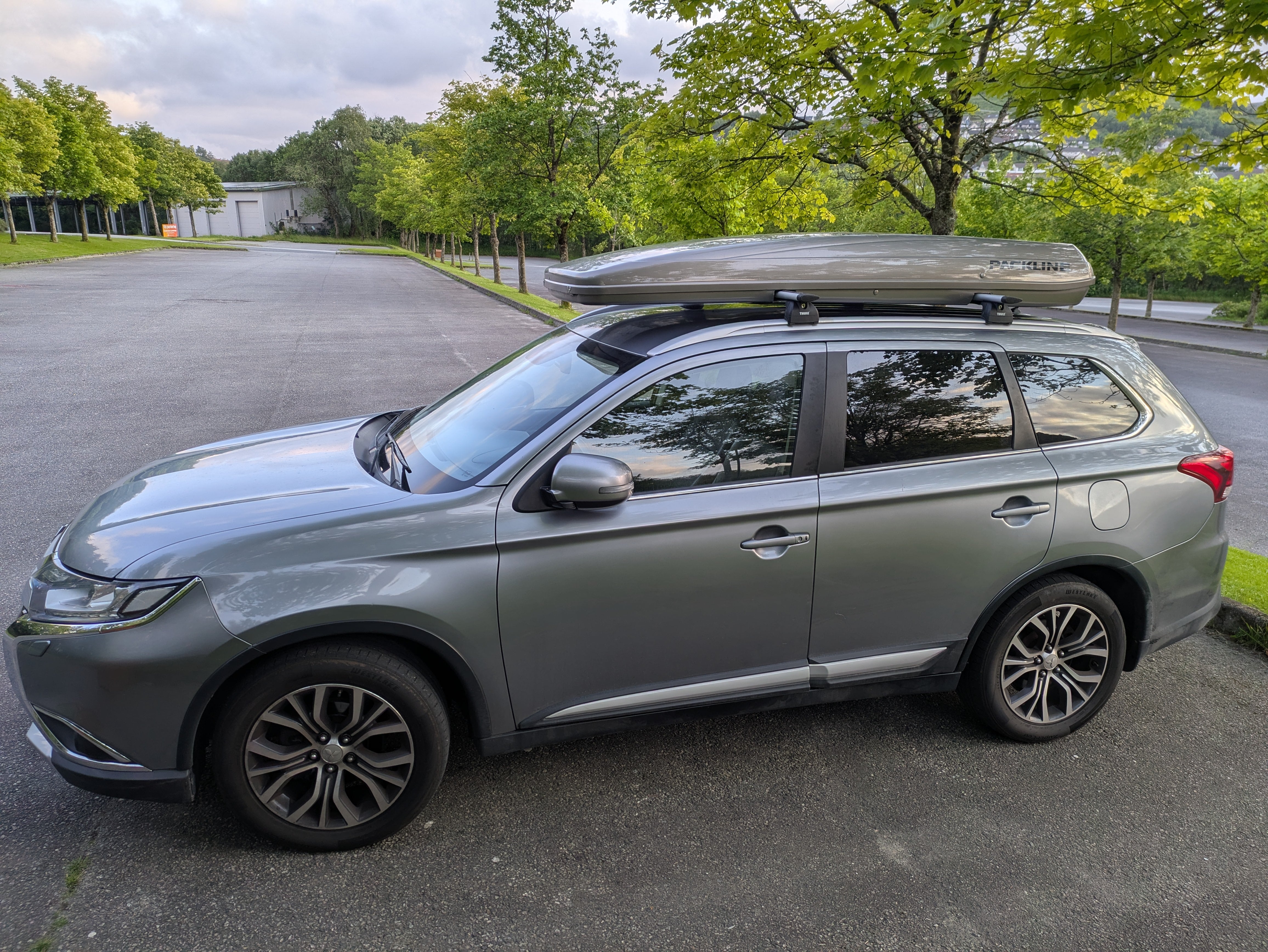 Mitsubishi Outlander 2,4 DI med Aircondition