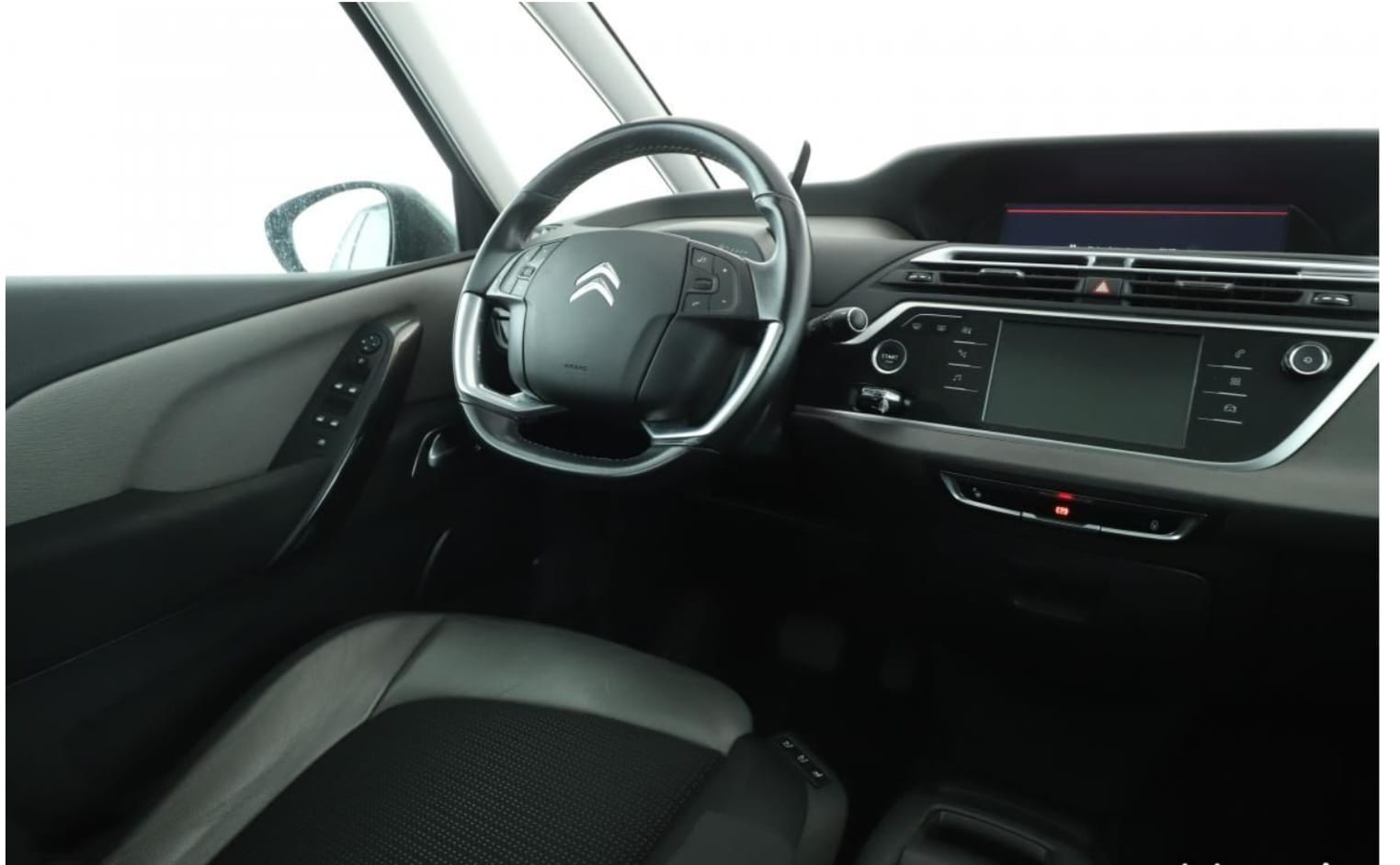 Citroen C4 Grand Spacetourer avec Apple CarPlay
