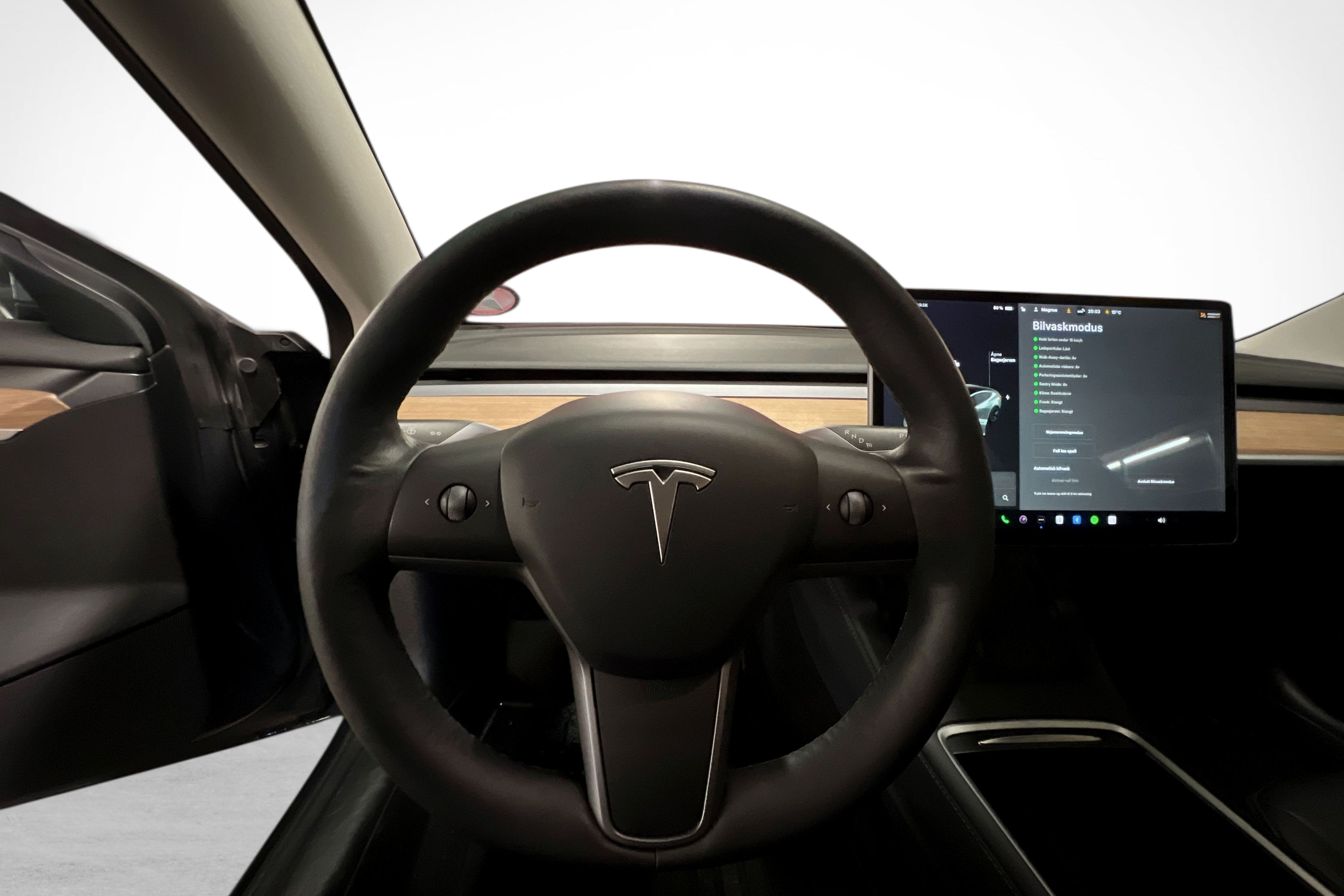 Tesla Model 3 Long Range med Cruisekontroll