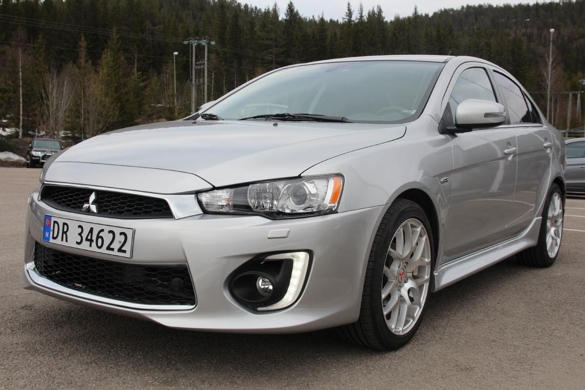 Mitsubishi Lancer, 2017, Blyfri 95