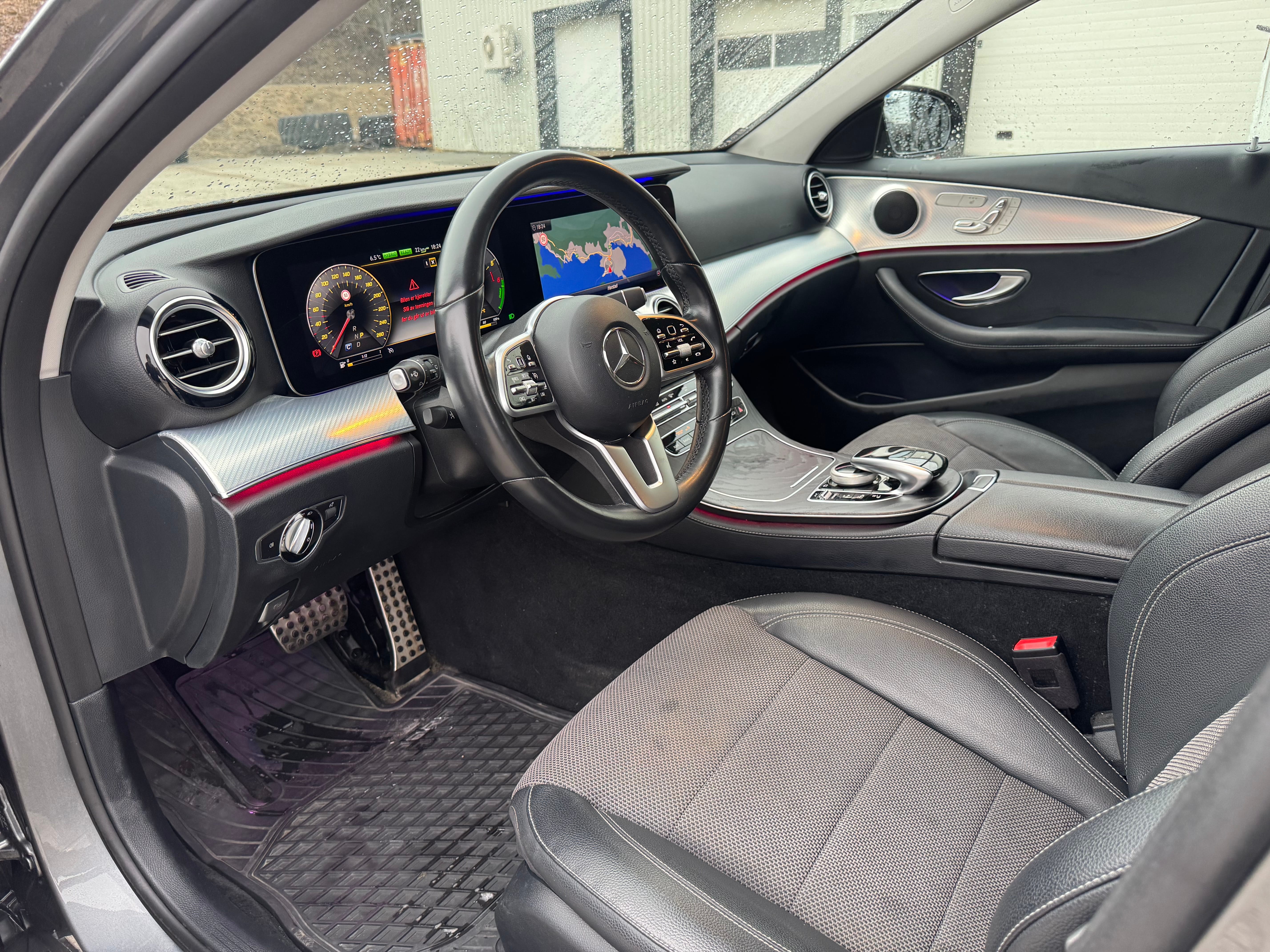 Mercedes-Benz E-Klasse E 300 med GPS