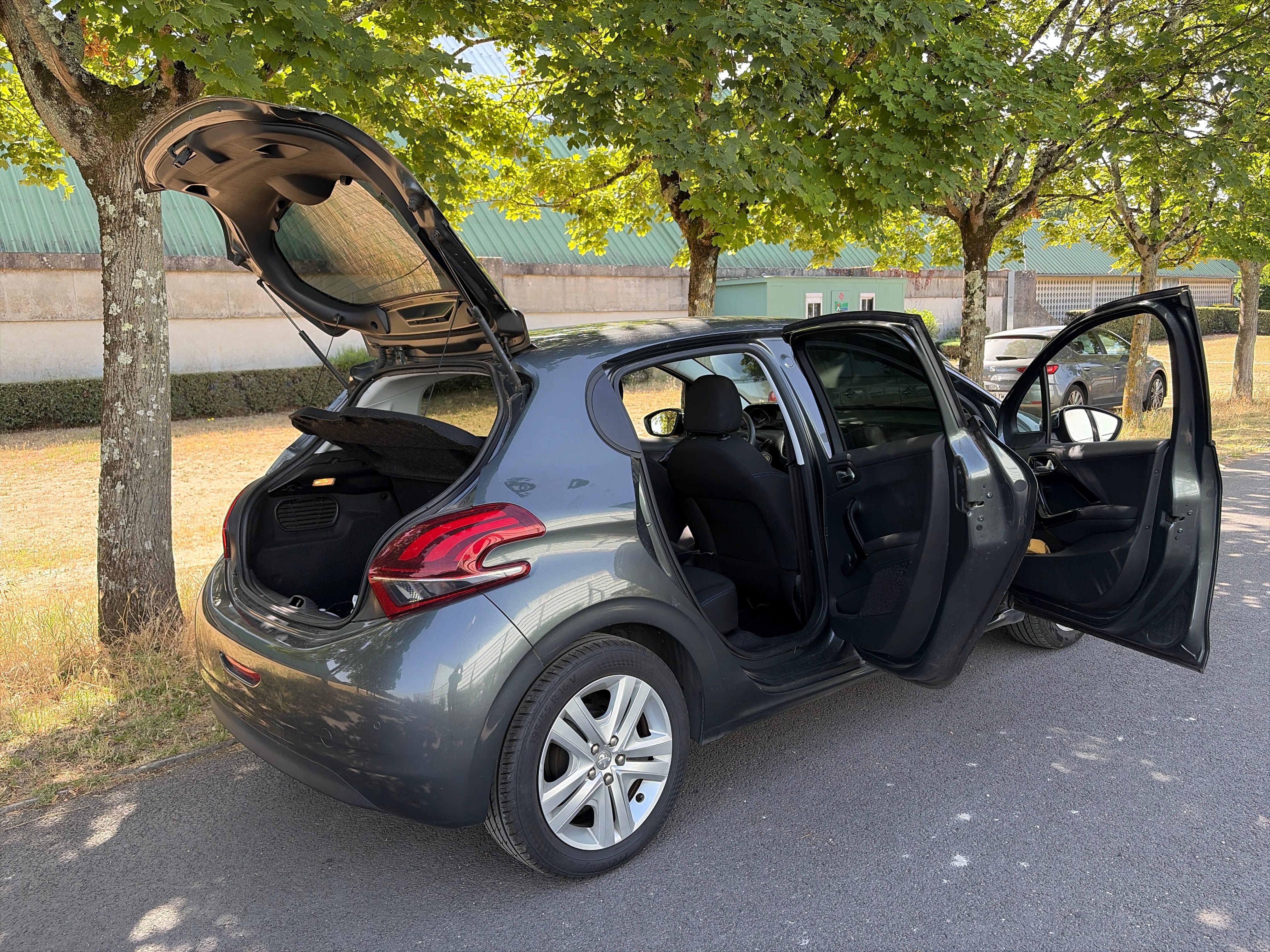 Peugeot 208 avec Android Auto