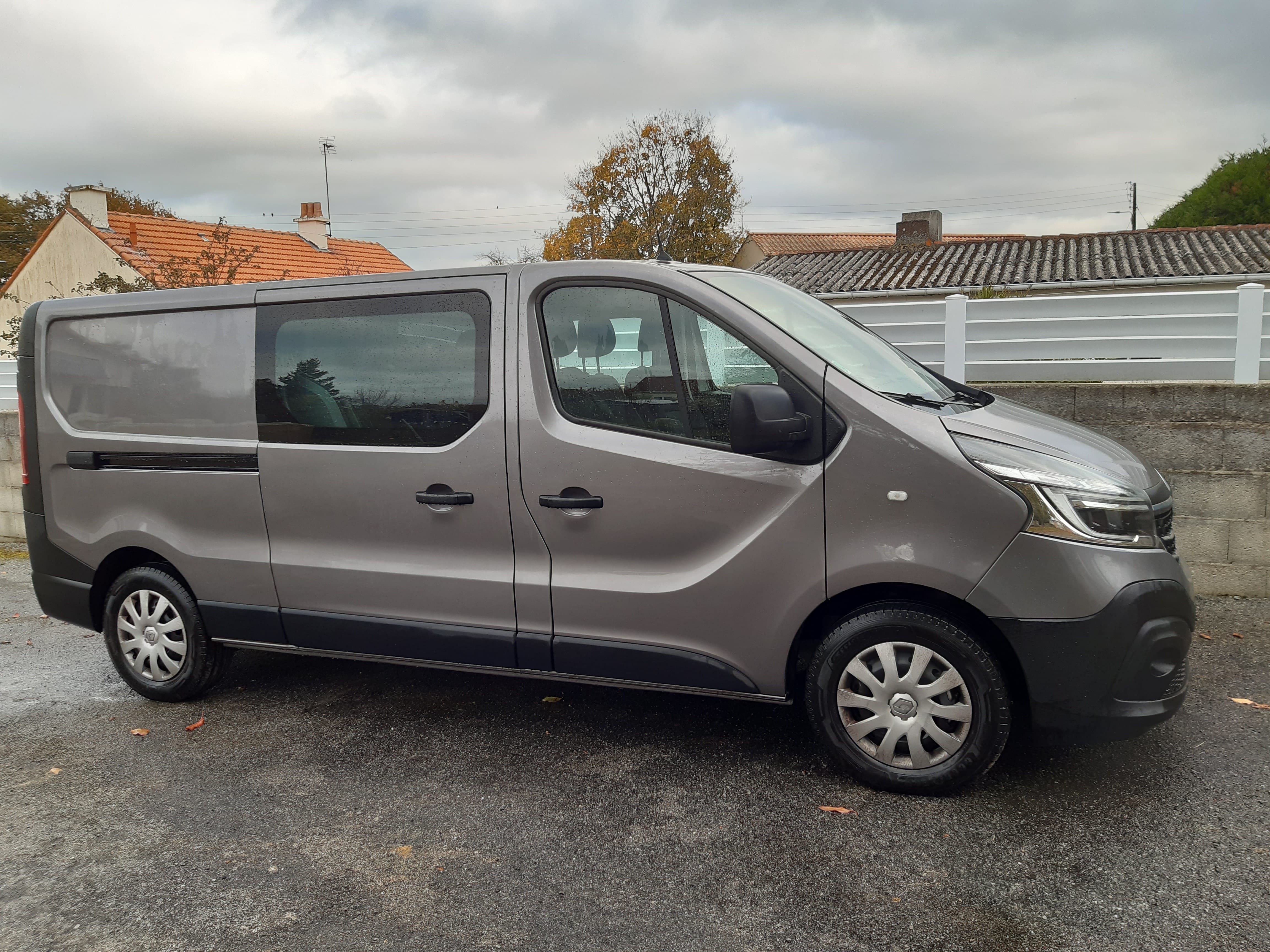 Renault Trafic Double Cabine avec Climatisation