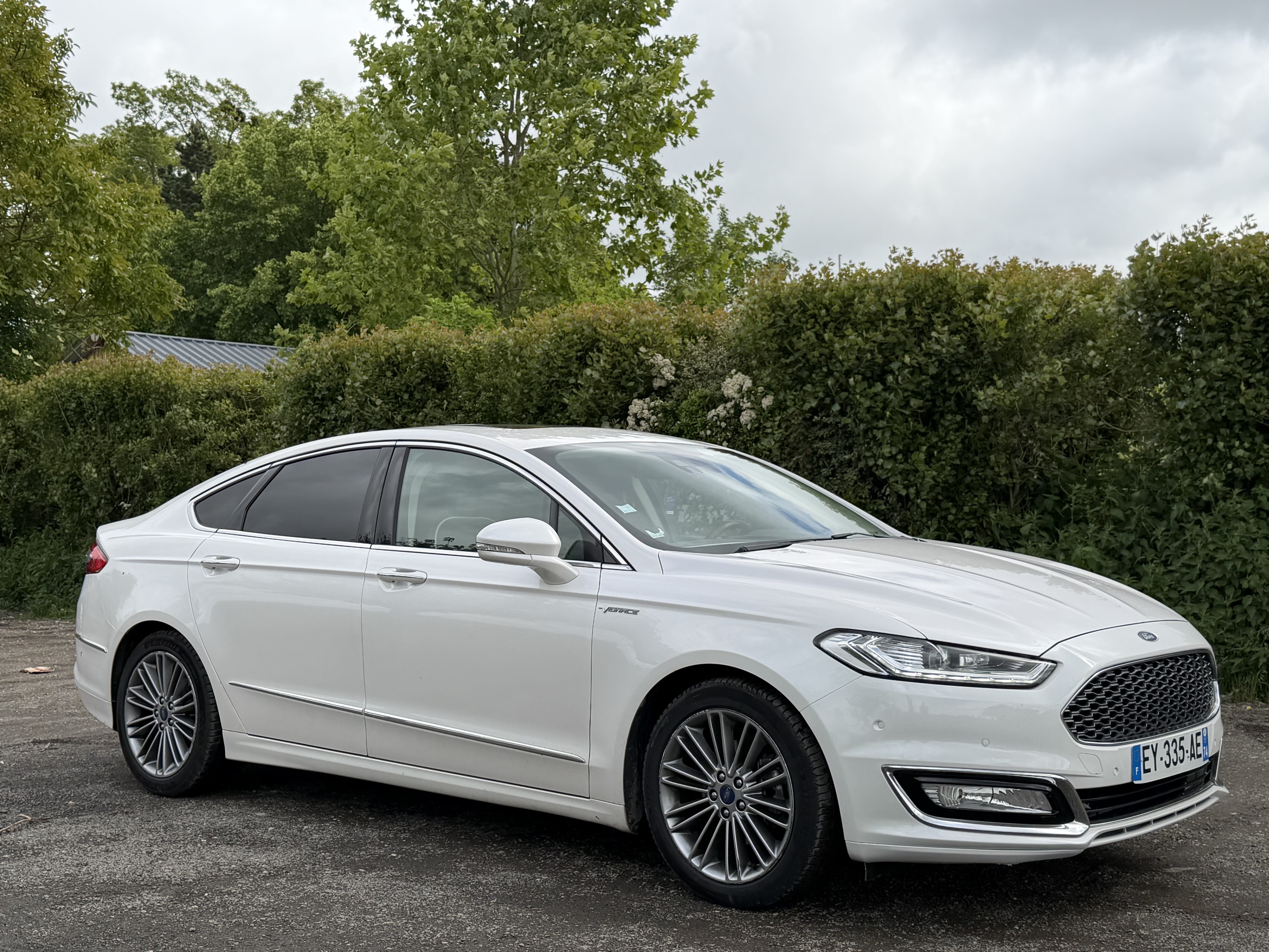 Ford Mondeo Hybride, 2018, Essence 95 / Électrique (hybride), automatique