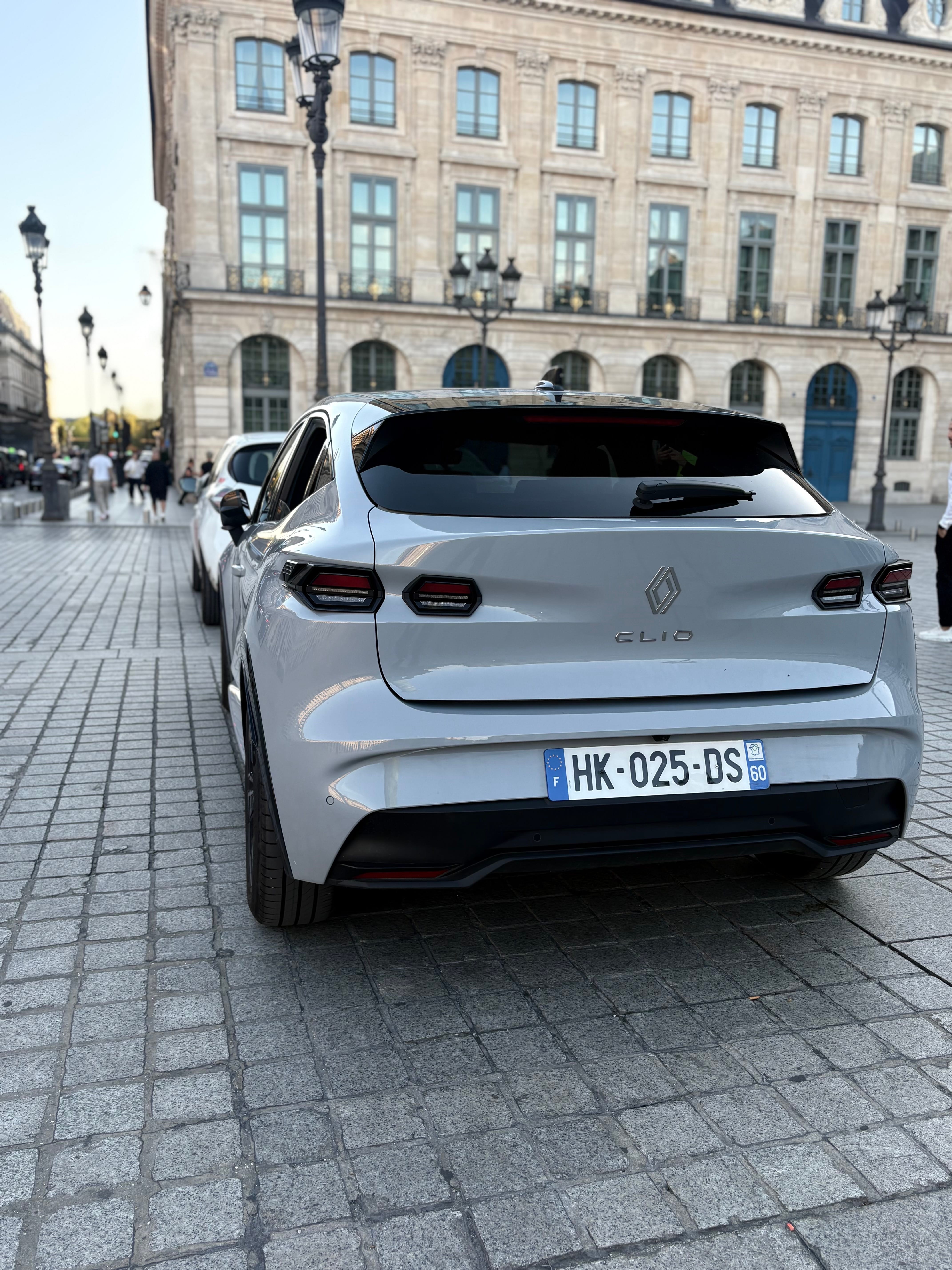 Renault Clio E-tech avec Climatisation