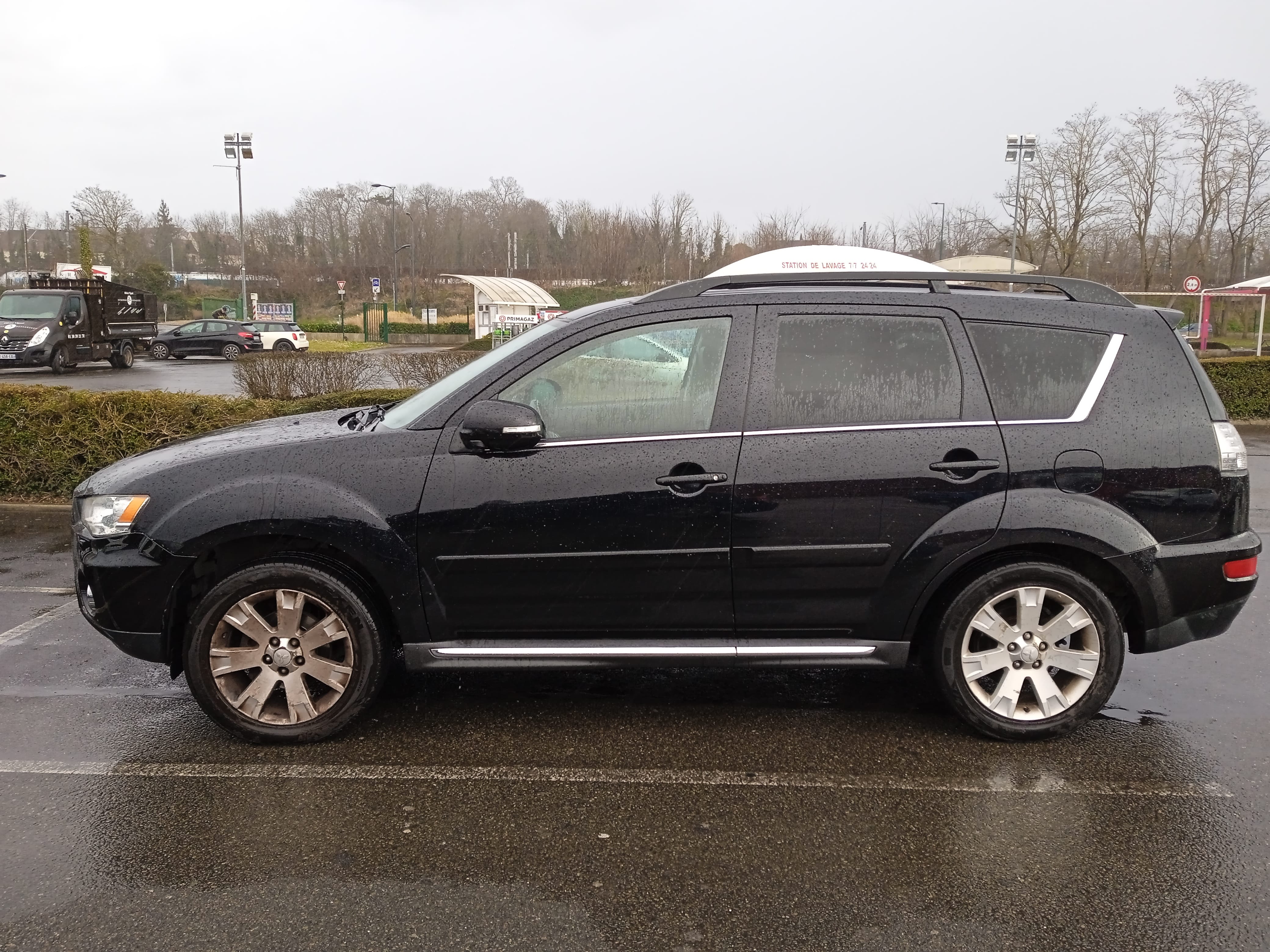 Mitsubishi Outlander avec Climatisation