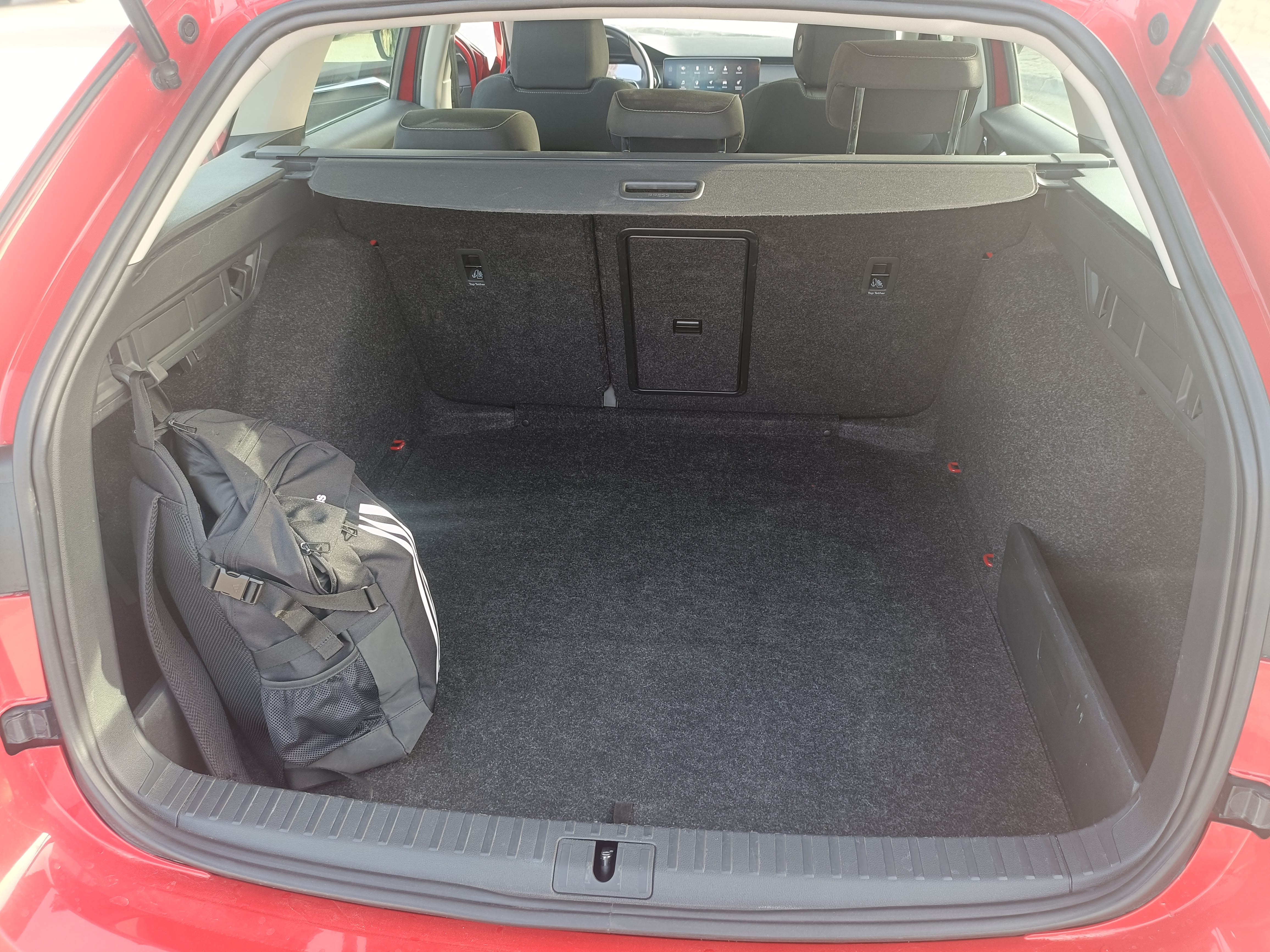 Skoda Octavia Combi 1.5 tsi con Control de velocidad