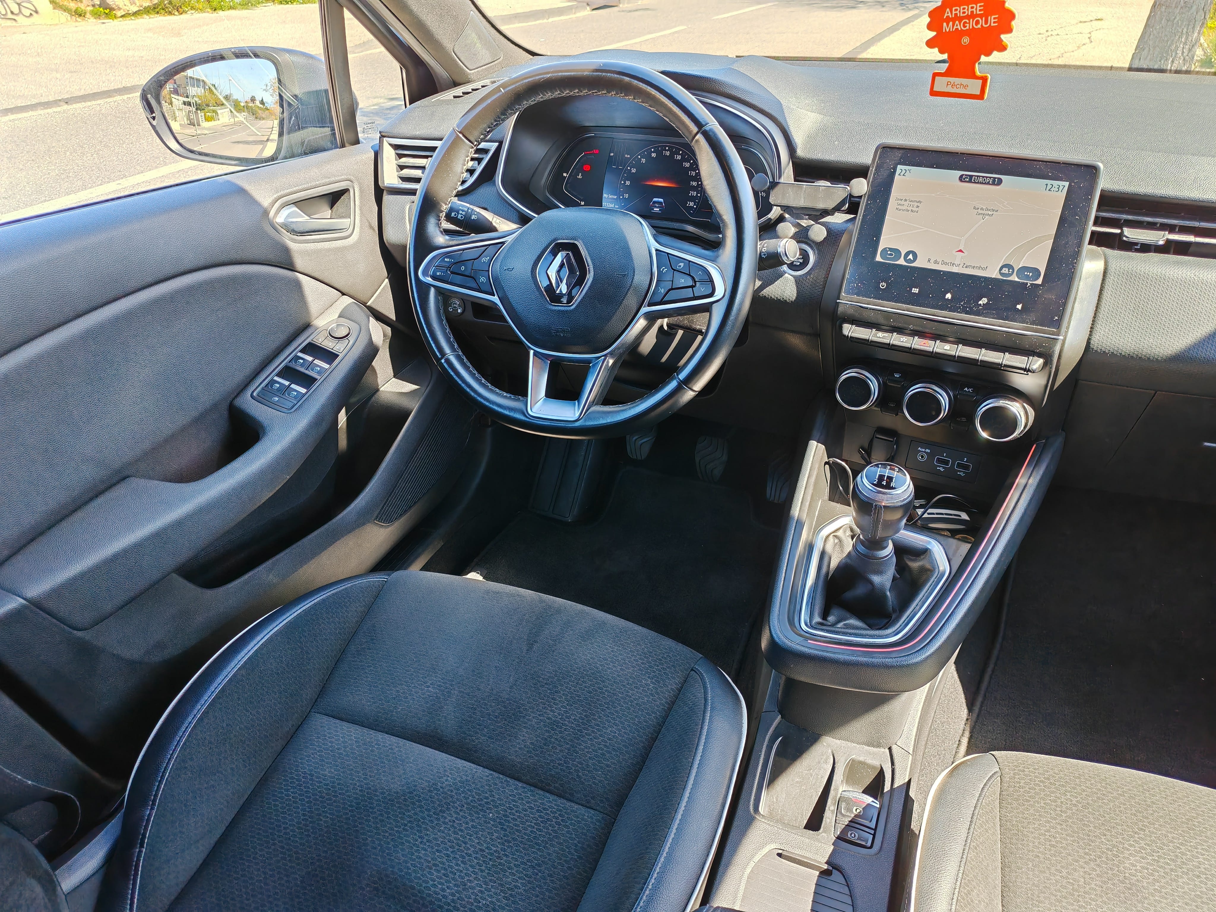 Renault Clio with Bluetooth audio