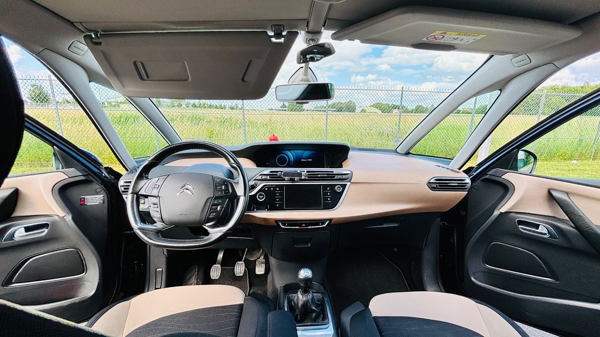 Citroen C4 Picasso avec GPS