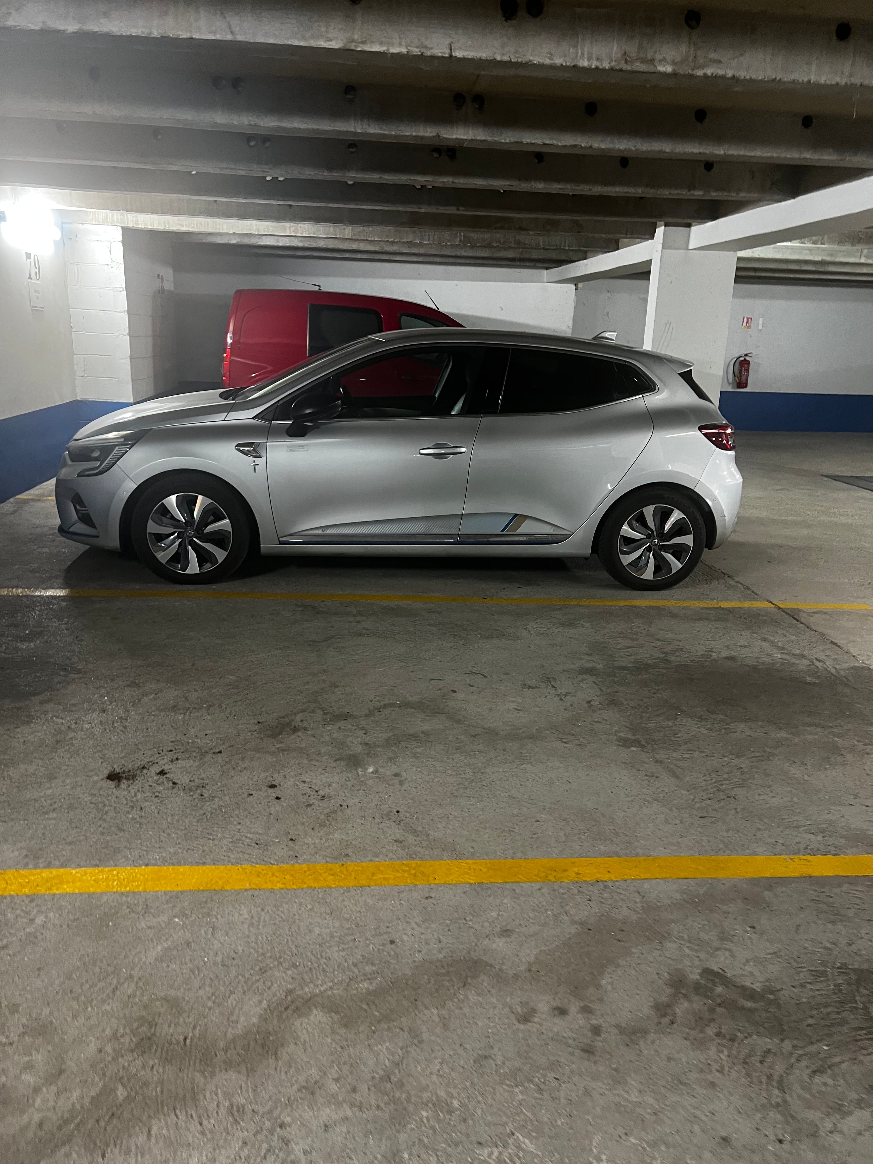 Renault Clio, 2021, Essence 95 / Électrique (hybride), automatique