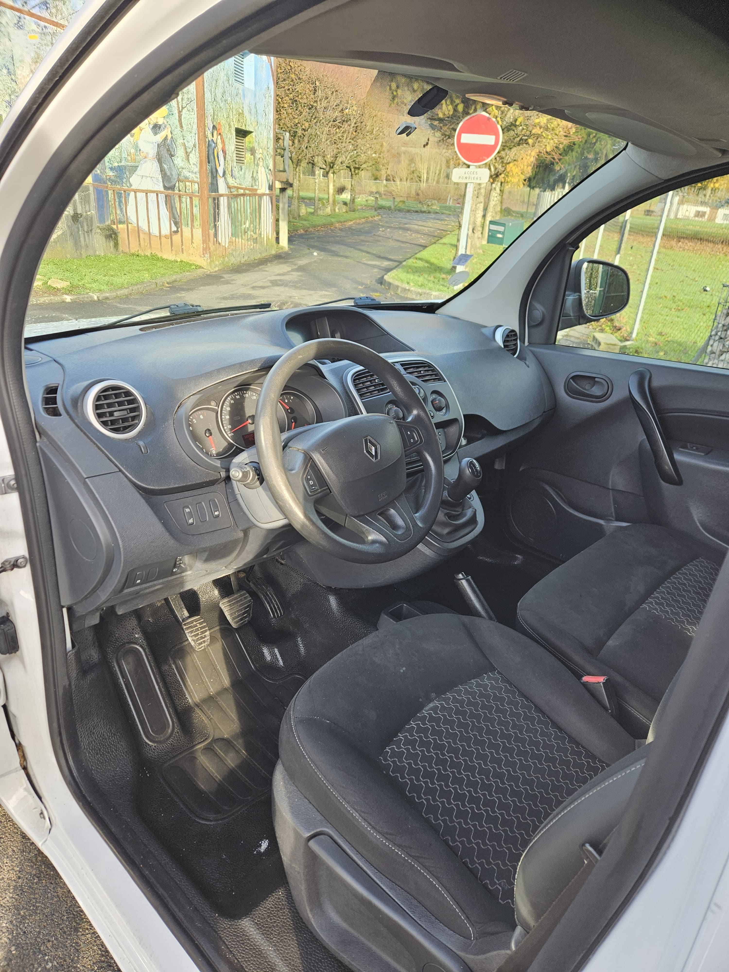 Renault Kangoo Fourgon MAXI 1.5 DCI 90CV avec Entrée audio / iPod