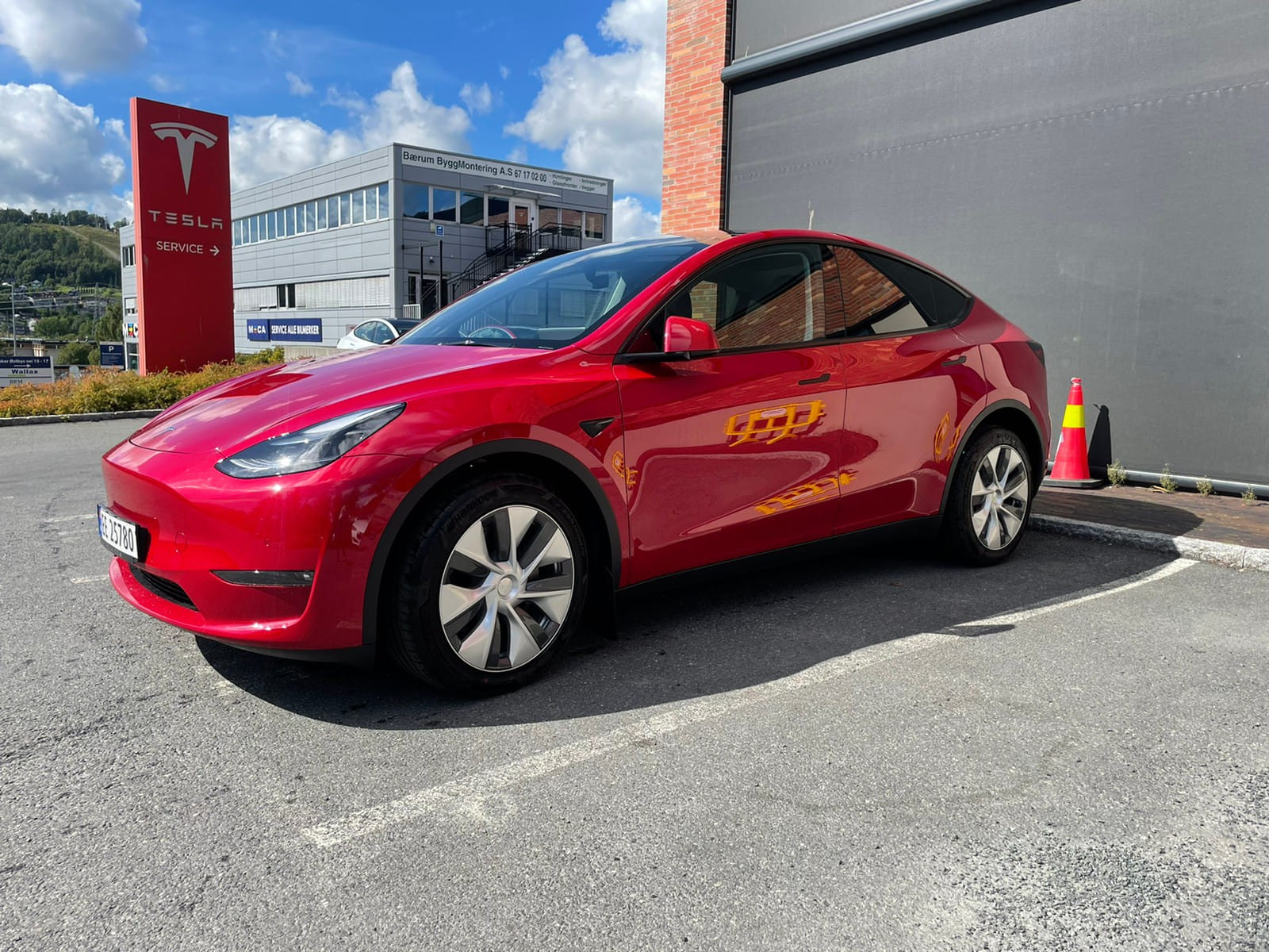 Tesla Model Y - keyless med Tesla-app, 2022, Elektrisk, automatisk