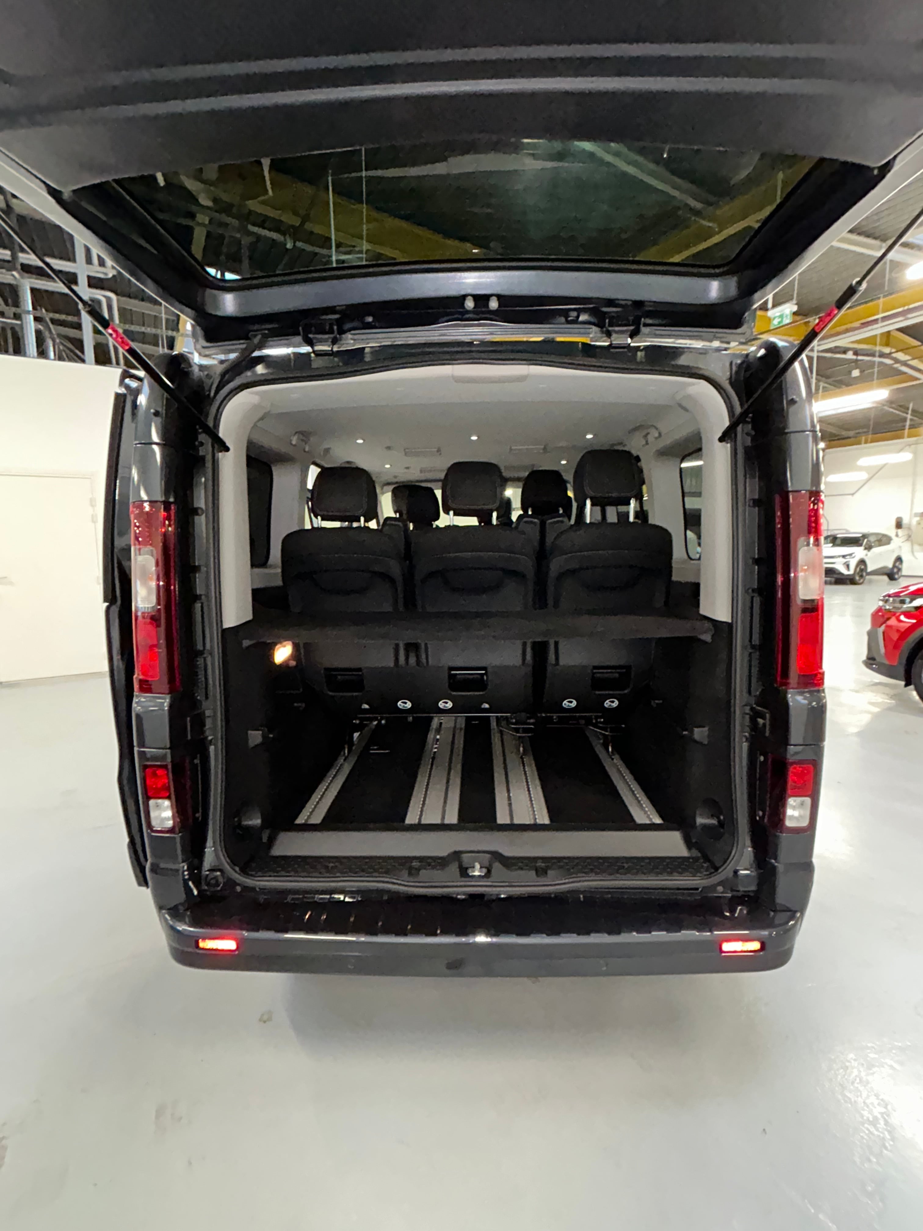 Renault Trafic mit Rückfahrkamera