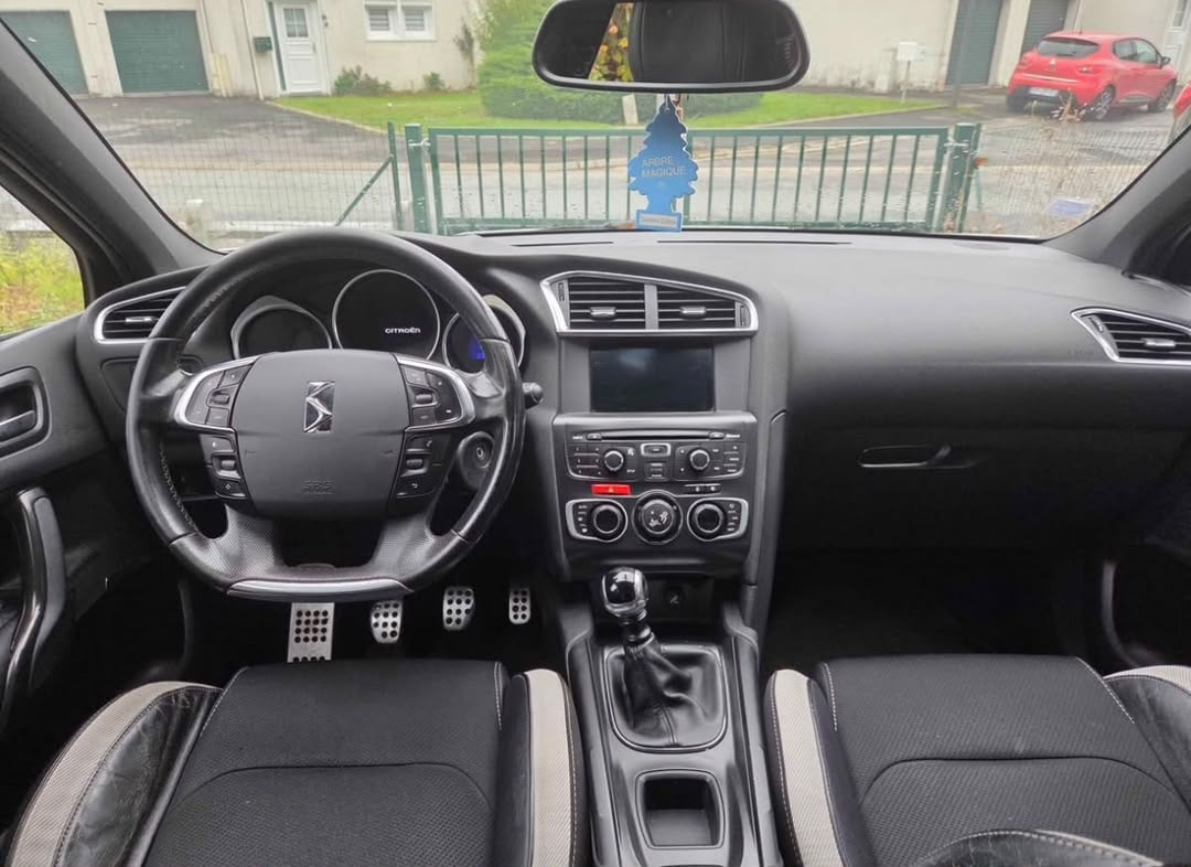 Citroen DS4 avec GPS
