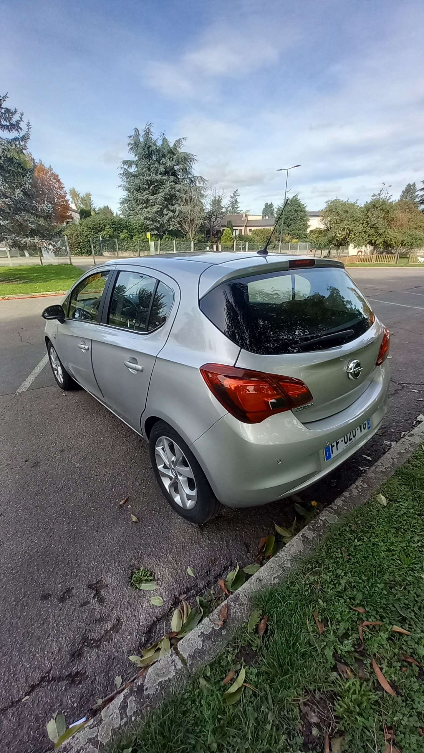 Opel Corsa avec Apple CarPlay