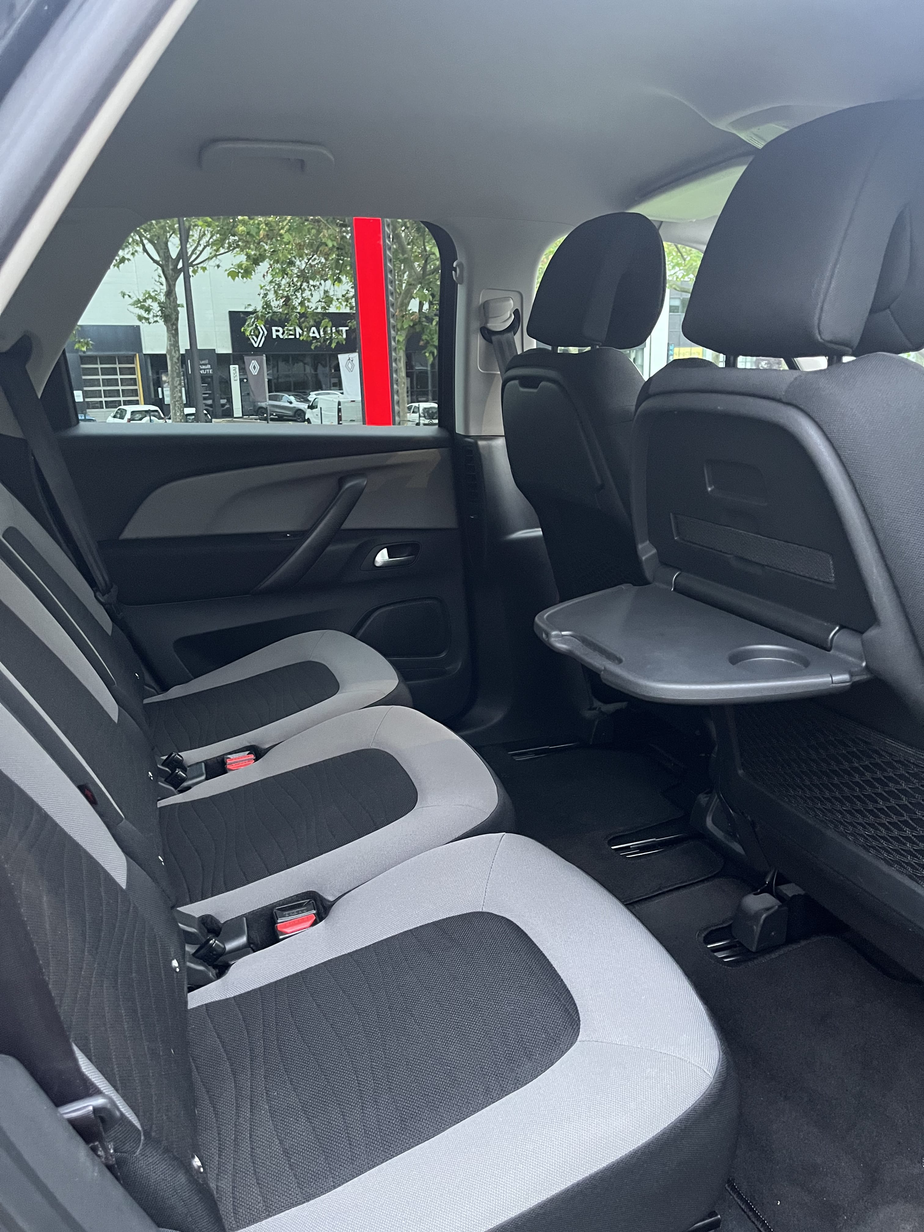 Citroen C4 Picasso avec Entrée audio / iPod