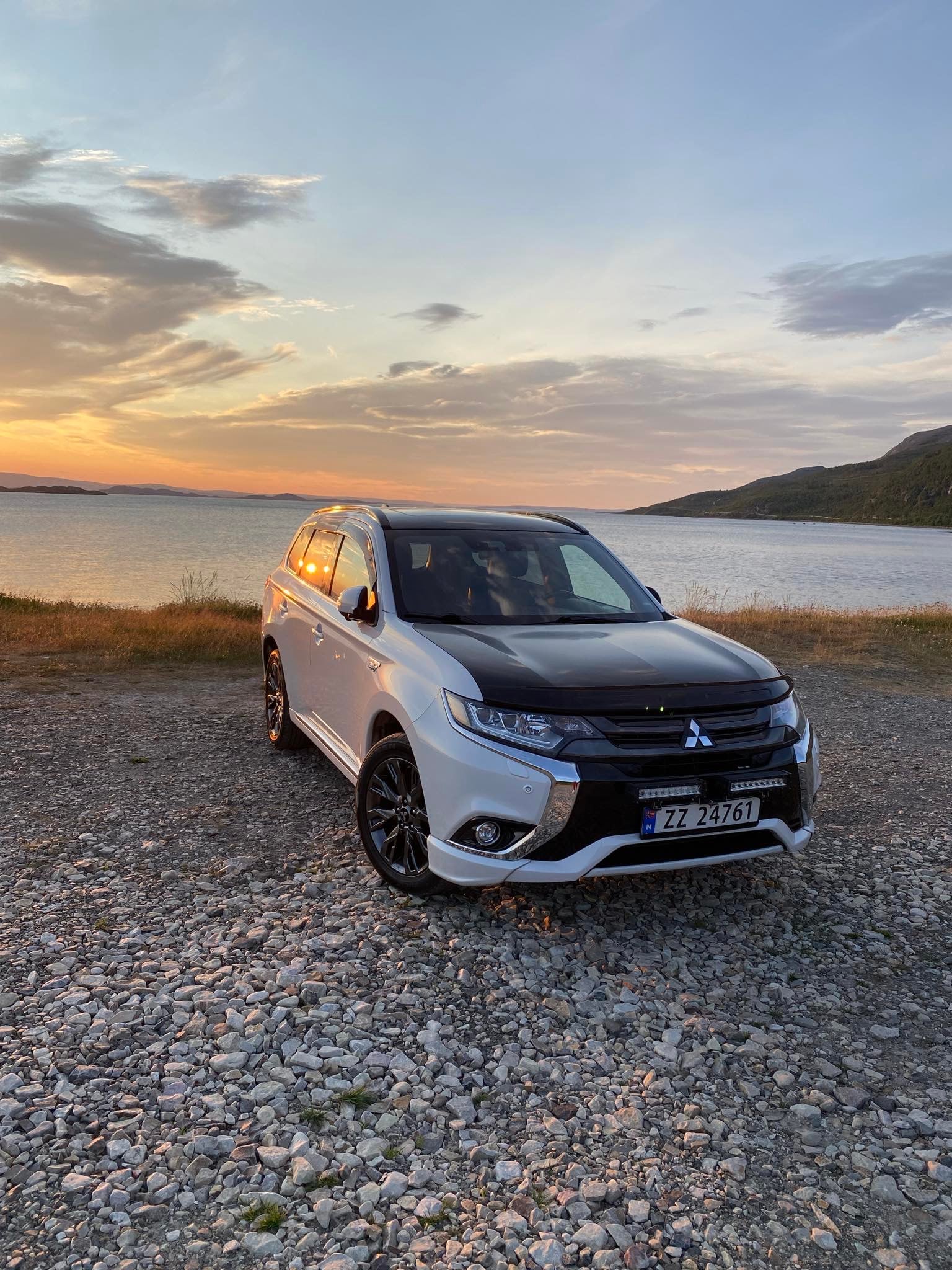 Mitsubishi Outlander PHEV SEL, 2017, Blyfri 95 / Elektrisk (hybrid), automatisk