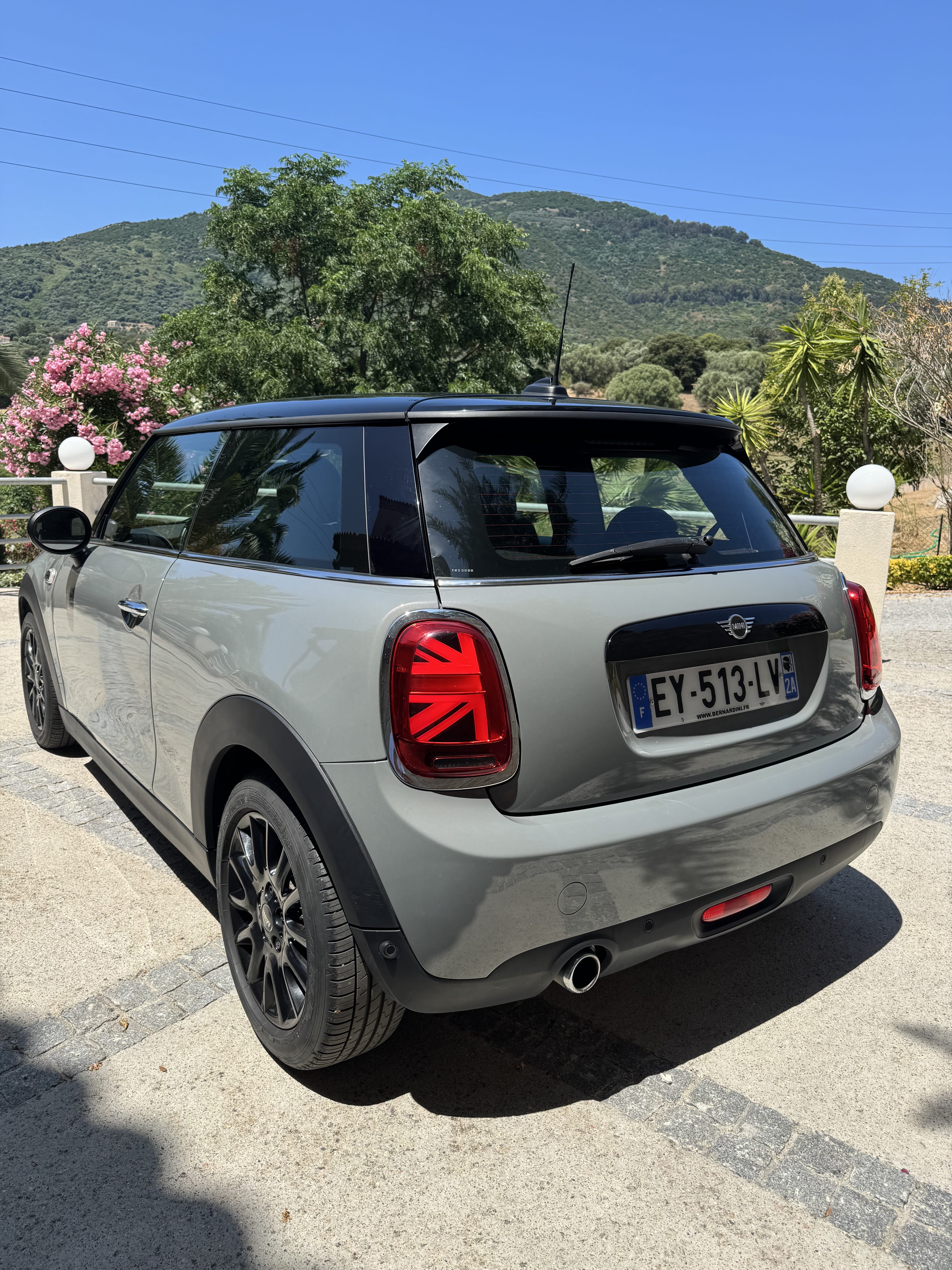 Mini Cooper avec GPS