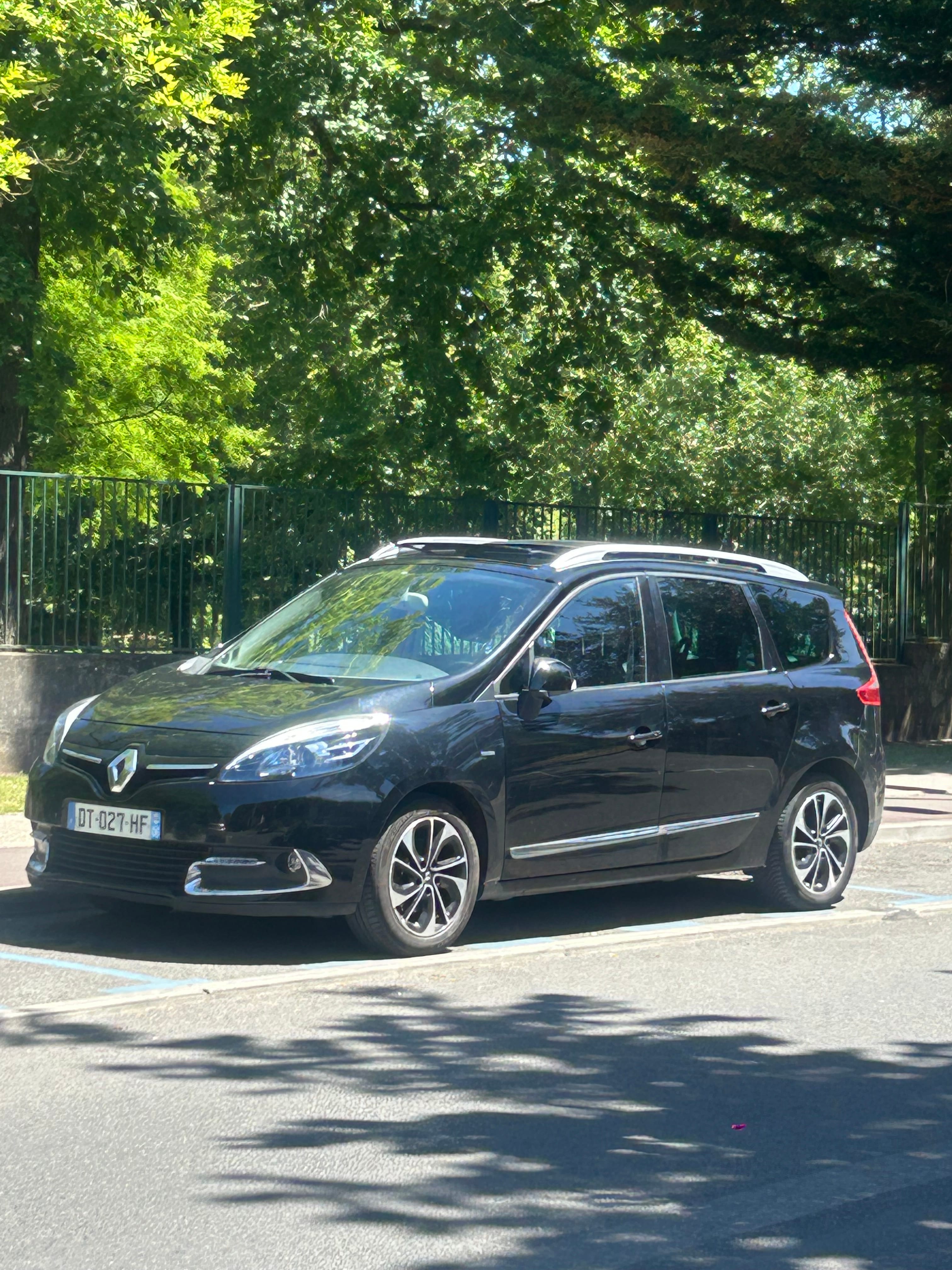 Renault Grand Scenic, 2015, Diesel, automatique, 7 places