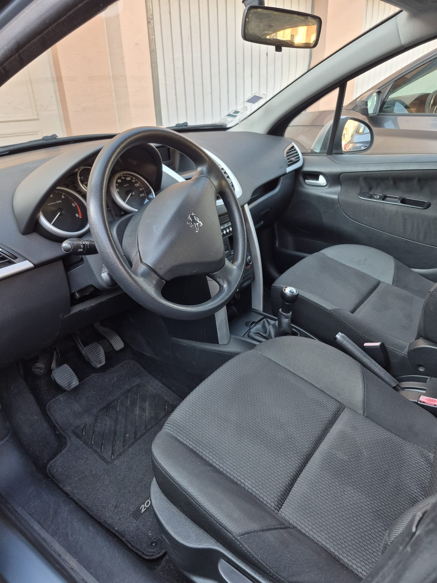 Peugeot 207 avec Audio Bluetooth