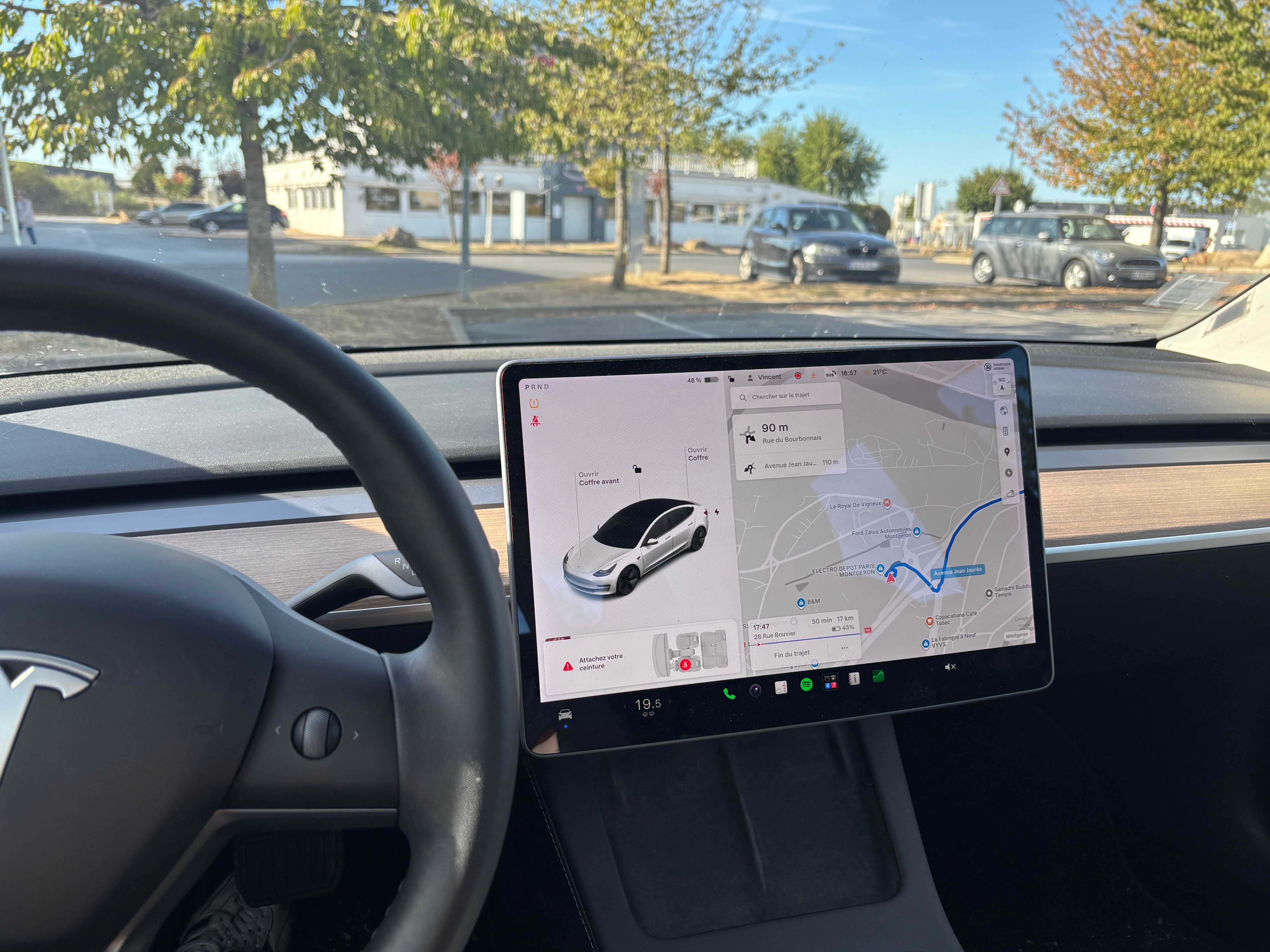 Tesla Model 3 avec Caméra de recul