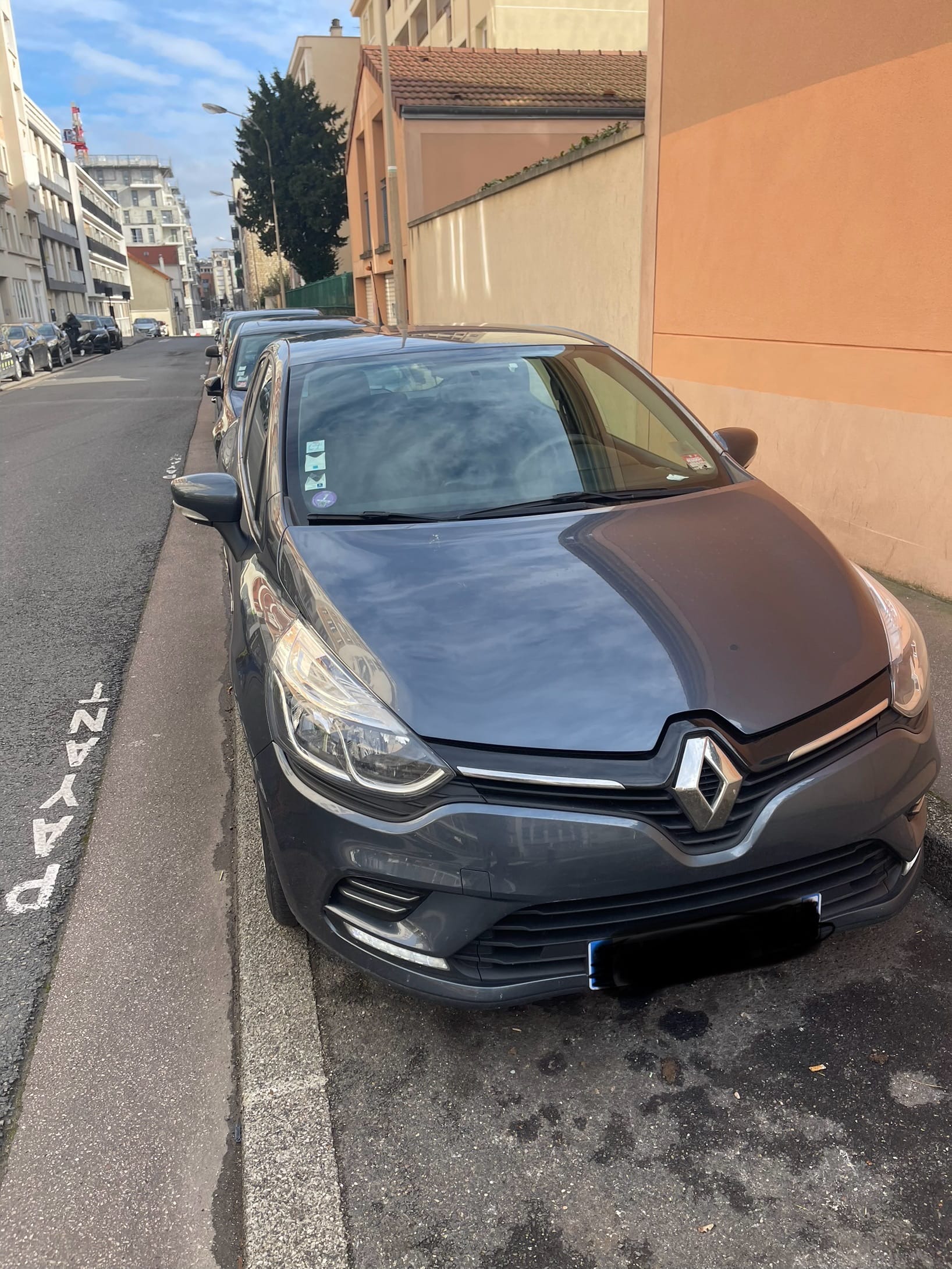 Renault Clio avec Siège bébé