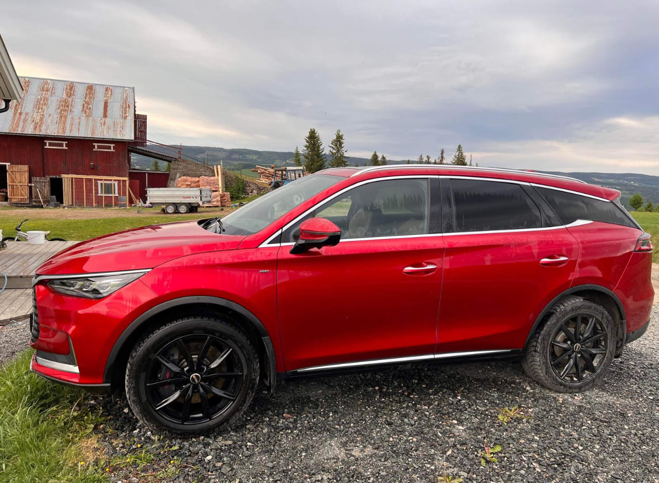 BYD Tang med Firehjulstrekk