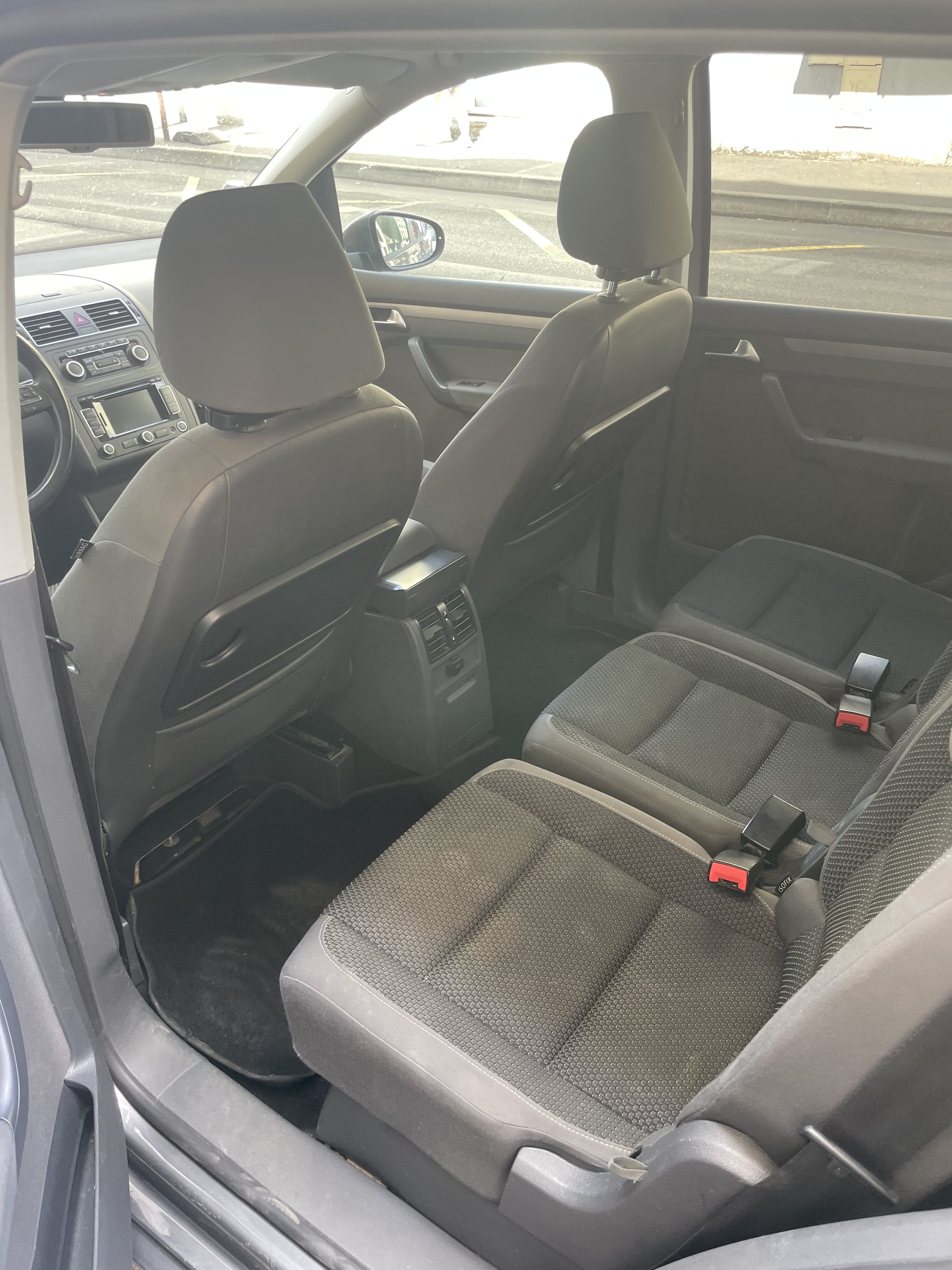 Volkswagen Touran avec Coffre de toit