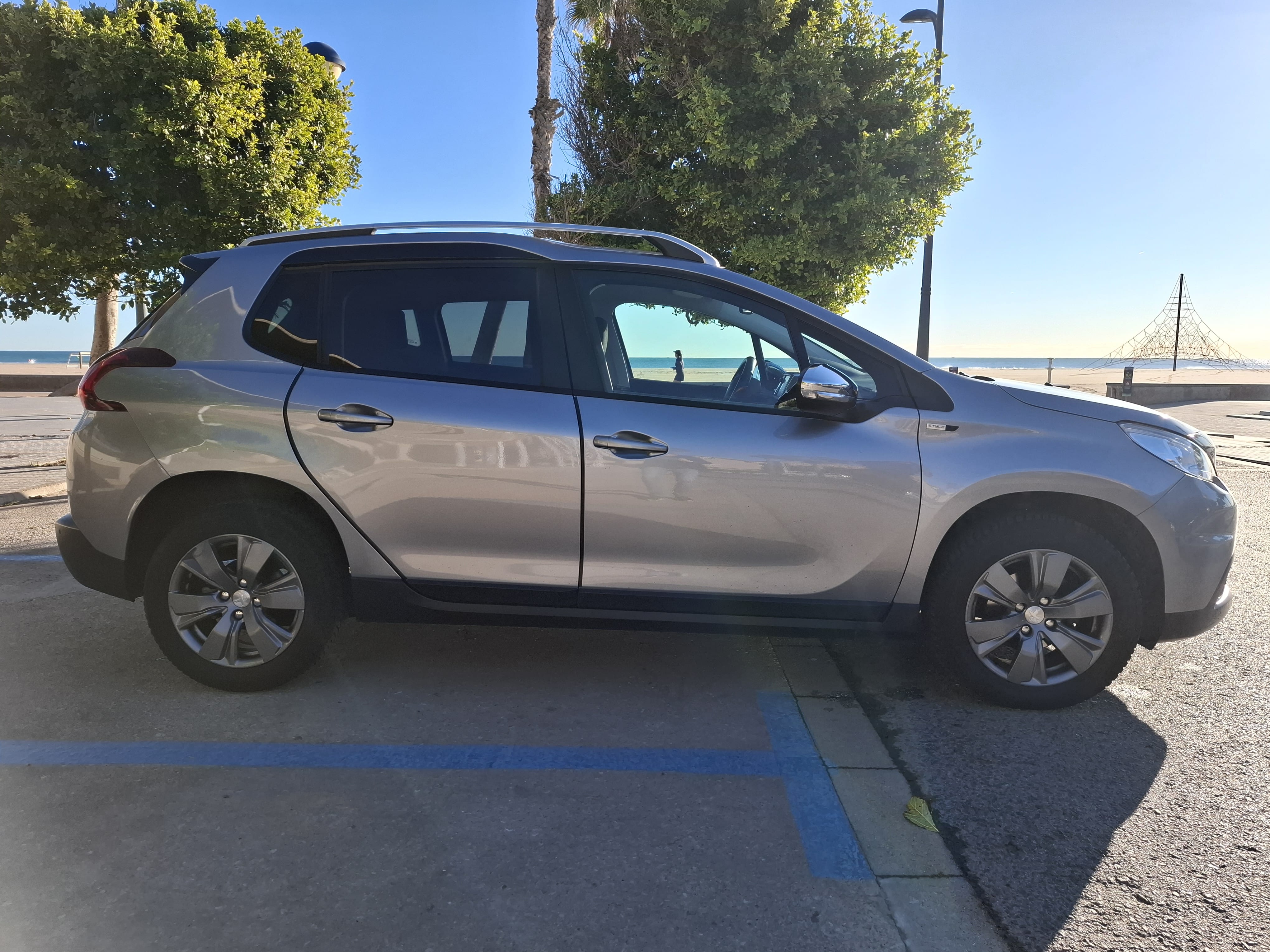 Peugeot 2008 con Aire acondicionado