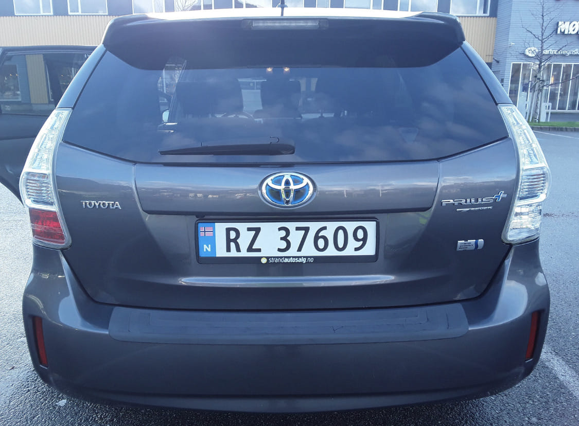Toyota Prius + 7-Seter med Cruisekontroll