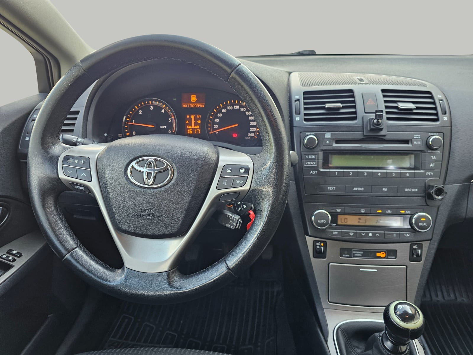 Toyota Avensis with Bluetooth audio