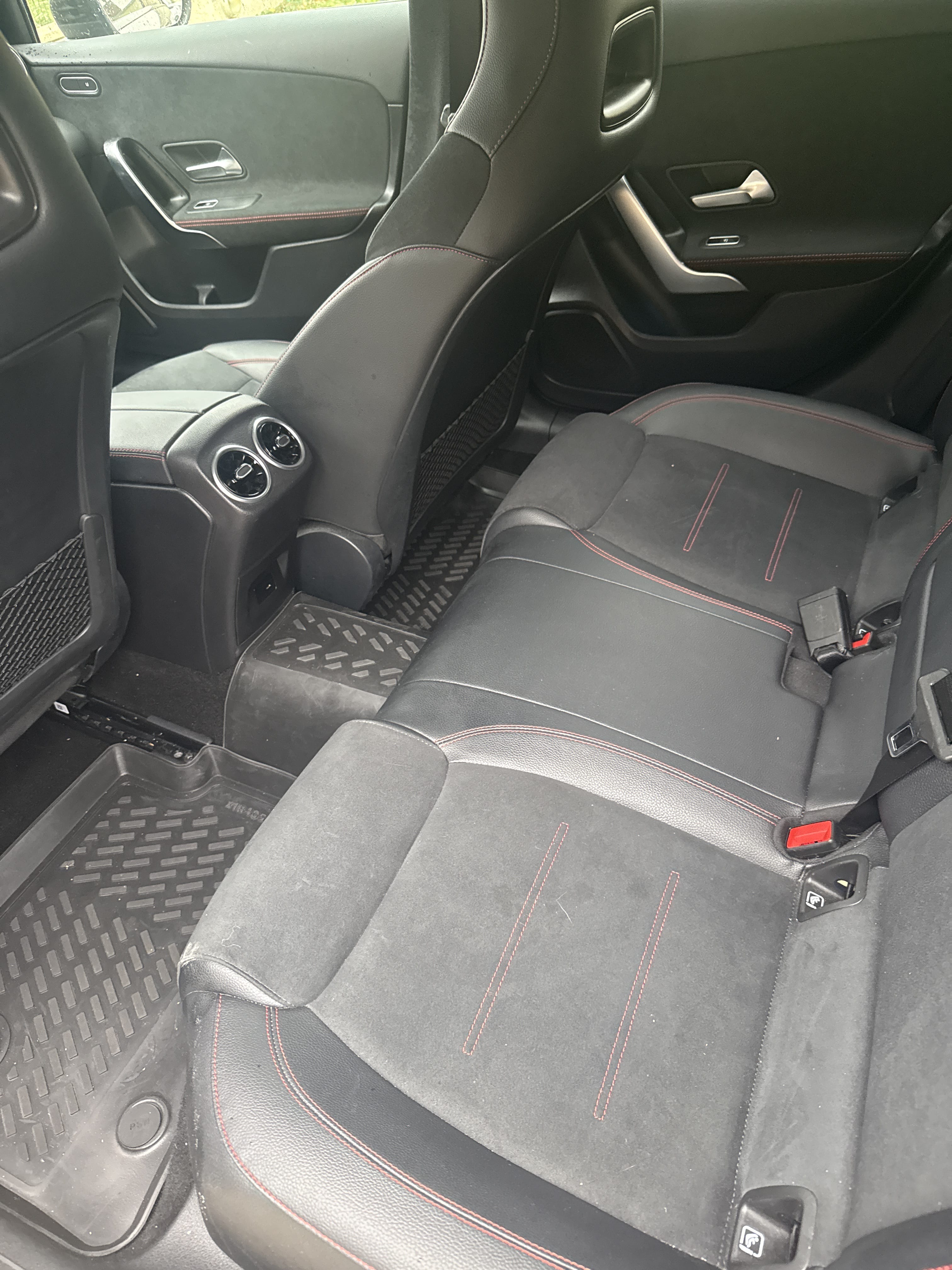 Mercedes-Benz Classe A  200 D PACK AMG avec Audio Bluetooth
