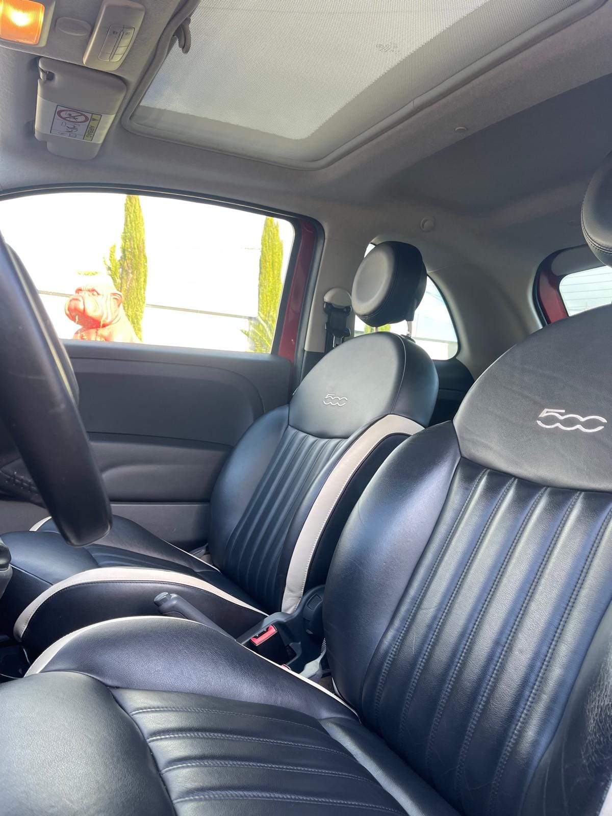 Fiat 500 Lounge with Bluetooth audio