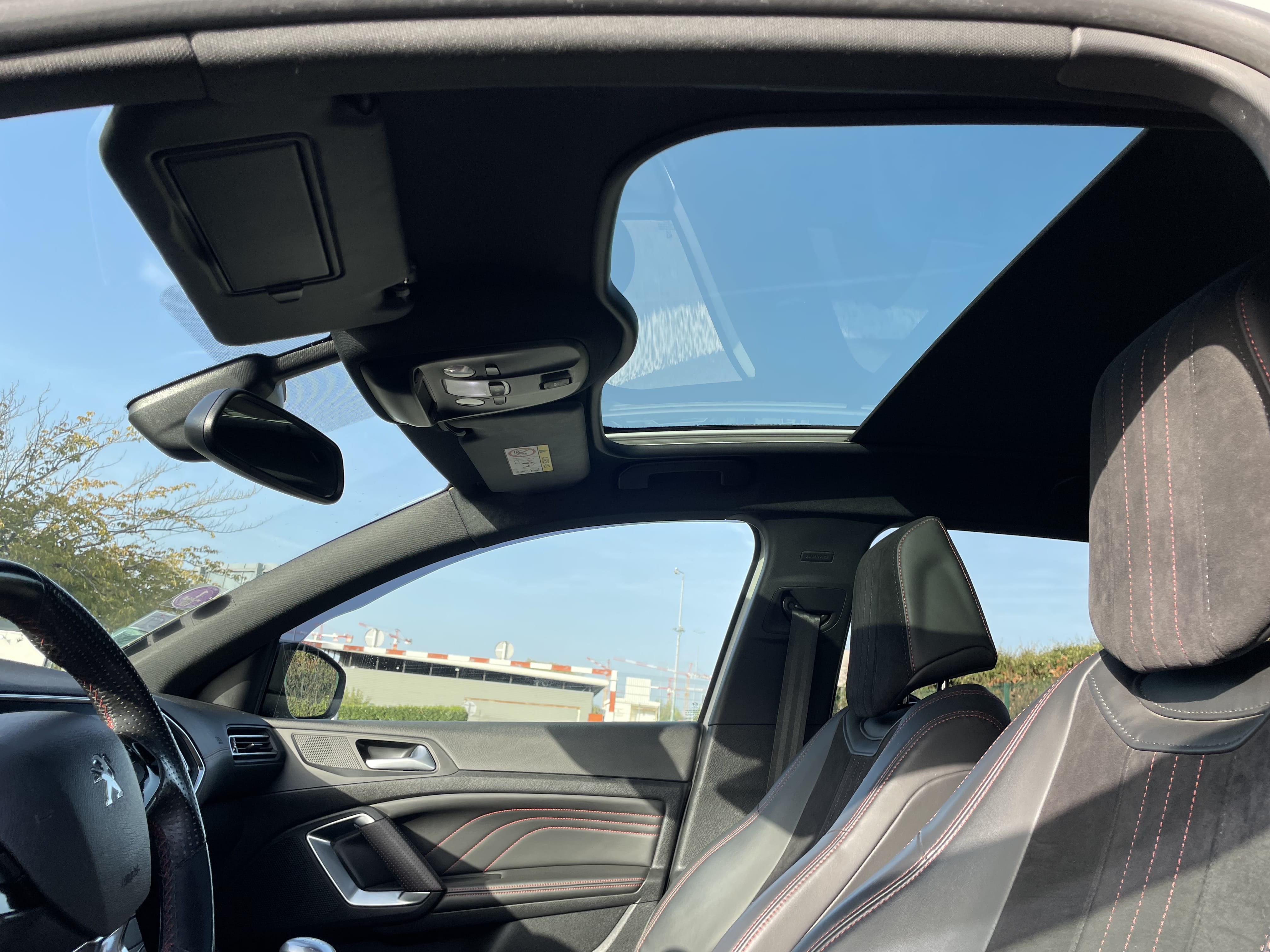 Peugeot 308 GT Line avec Entrée audio / iPod