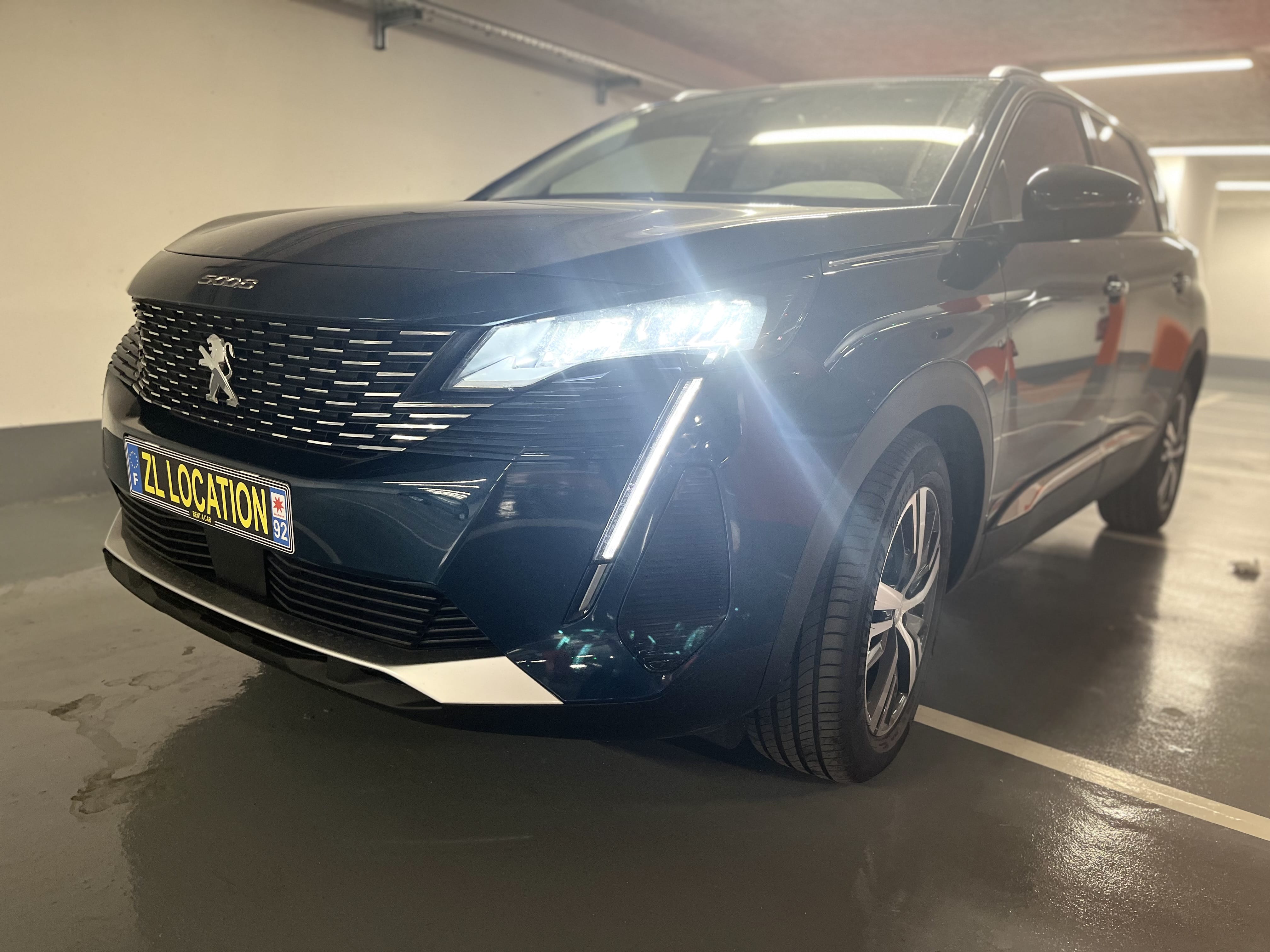 Peugeot 5008, 2022, Essence 98, automatique, 7 places