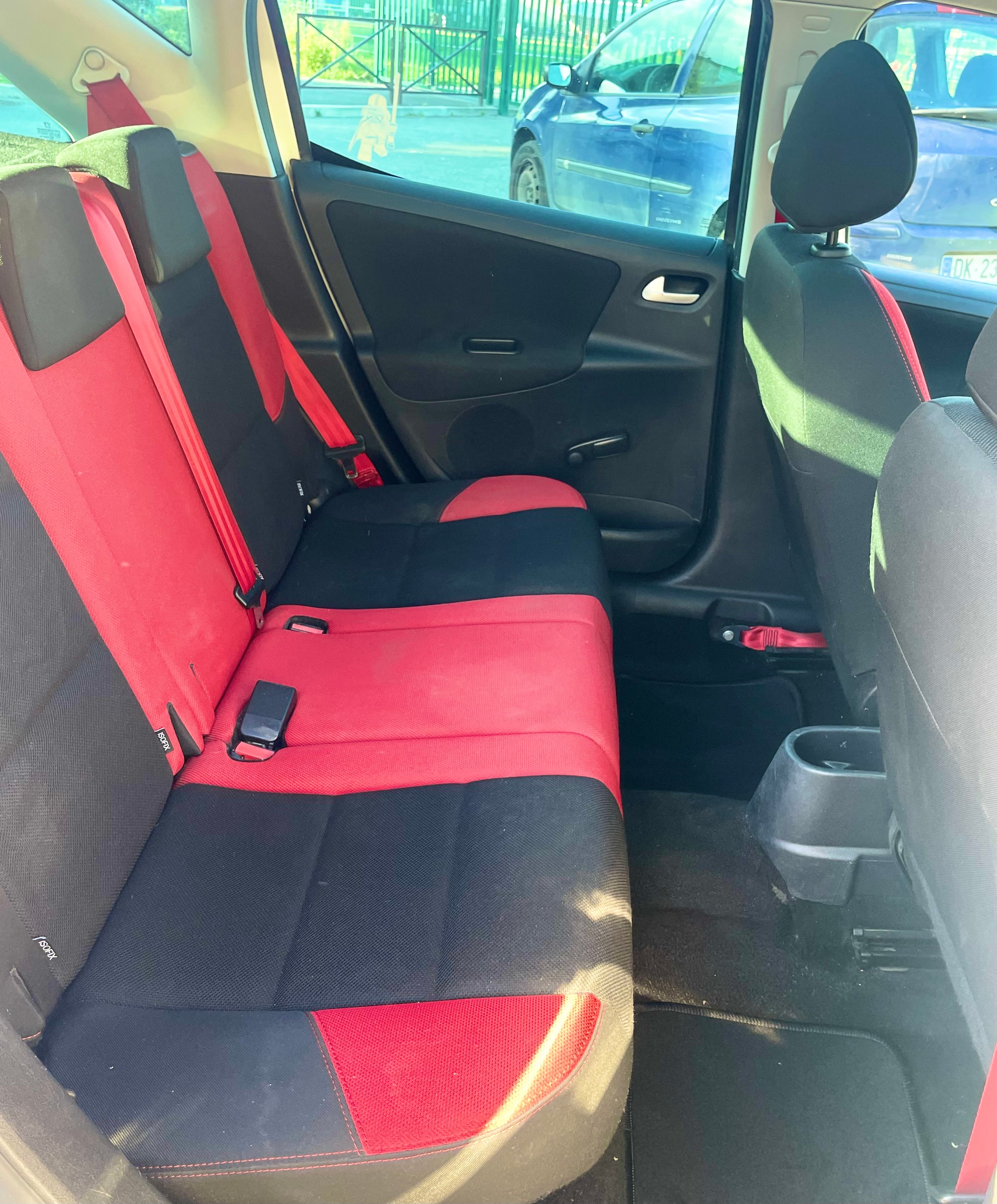 Peugeot 207 SW Break idéal pour 4 et des bagages